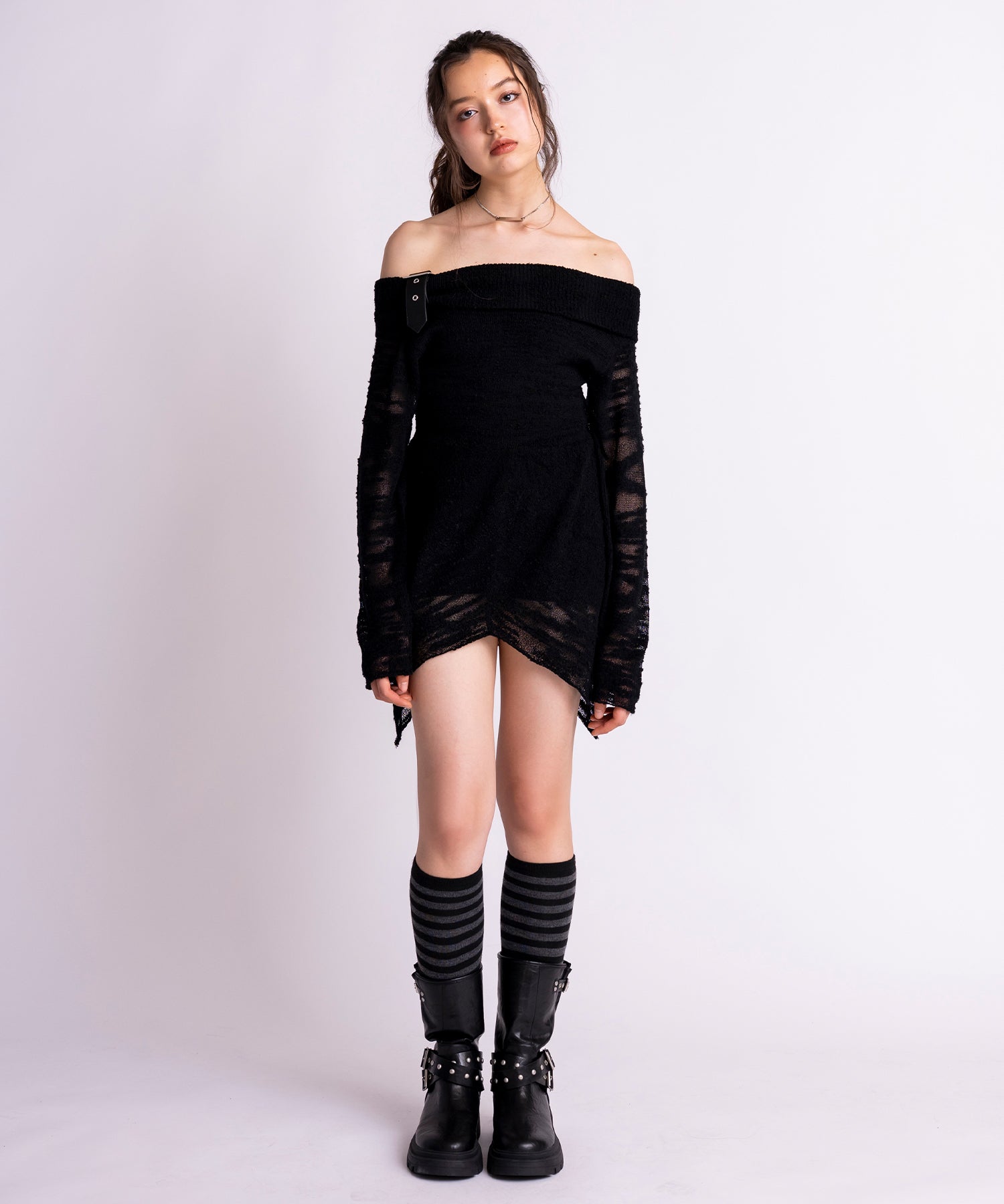 MODEL:172cm/COLOR:BLACK/SIZE:F