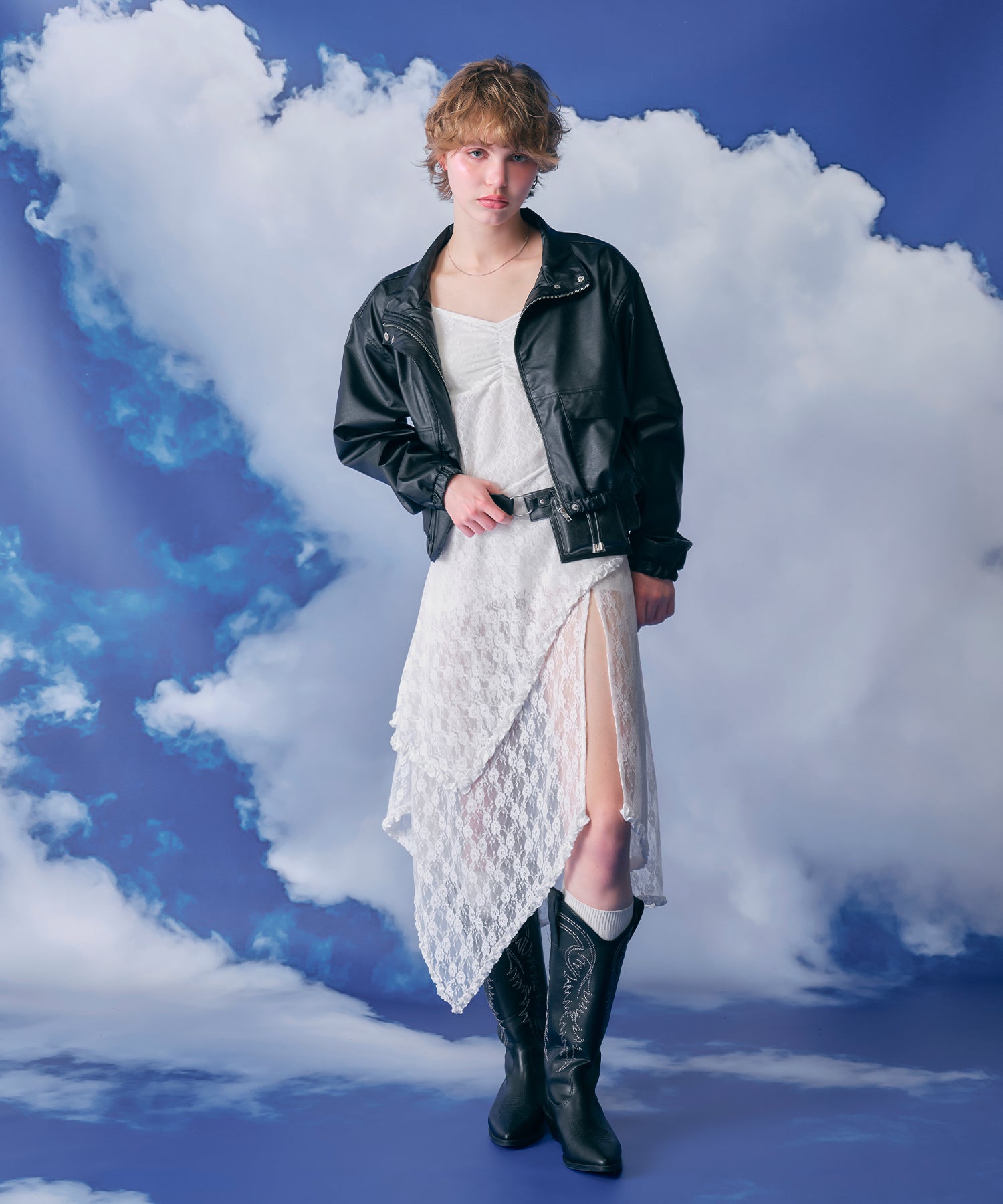 MODEL:170cm/COLOR:WHITE/SIZE:F