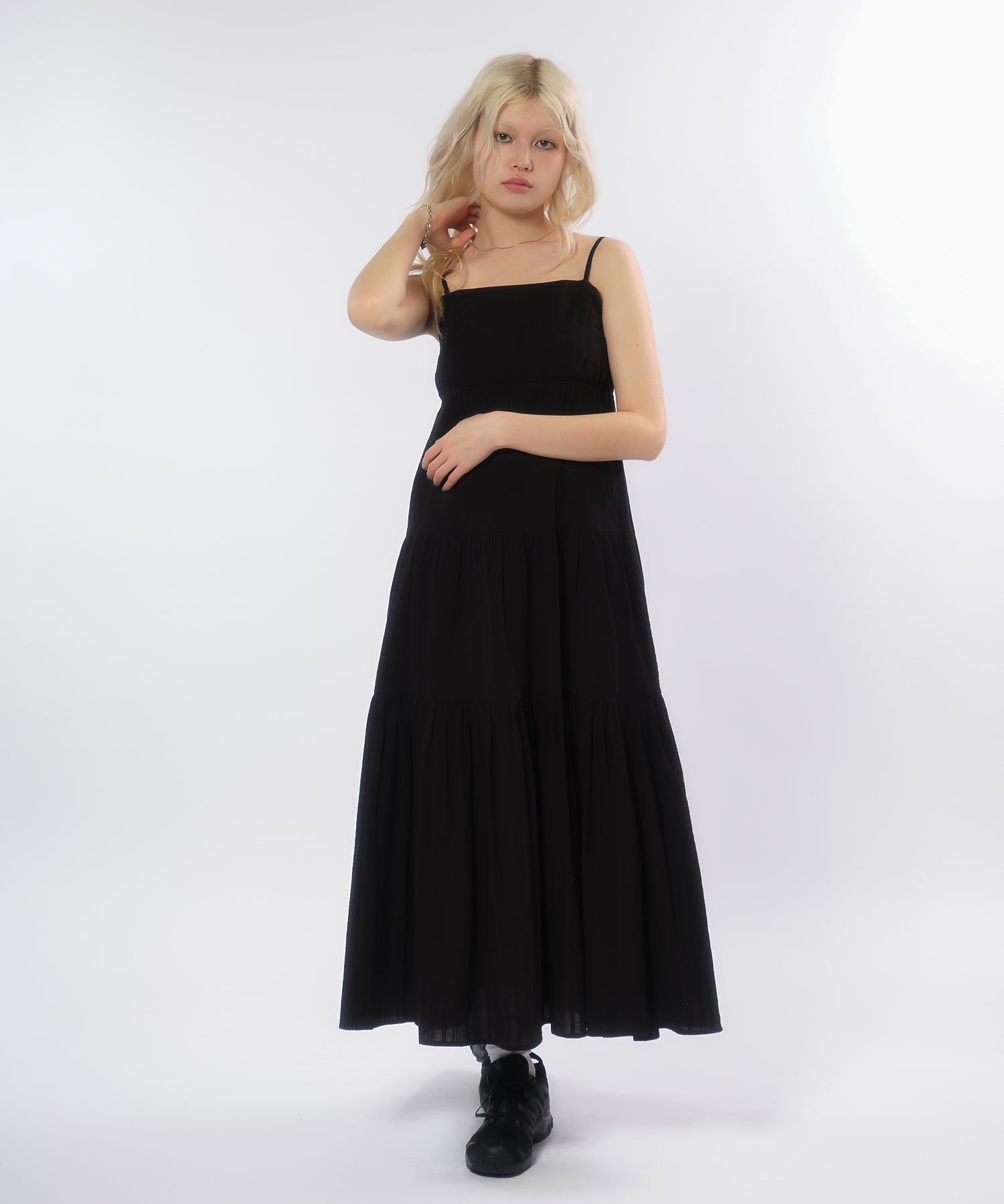 MODEL:170cm/COLOR:BLACK/SIZE:F