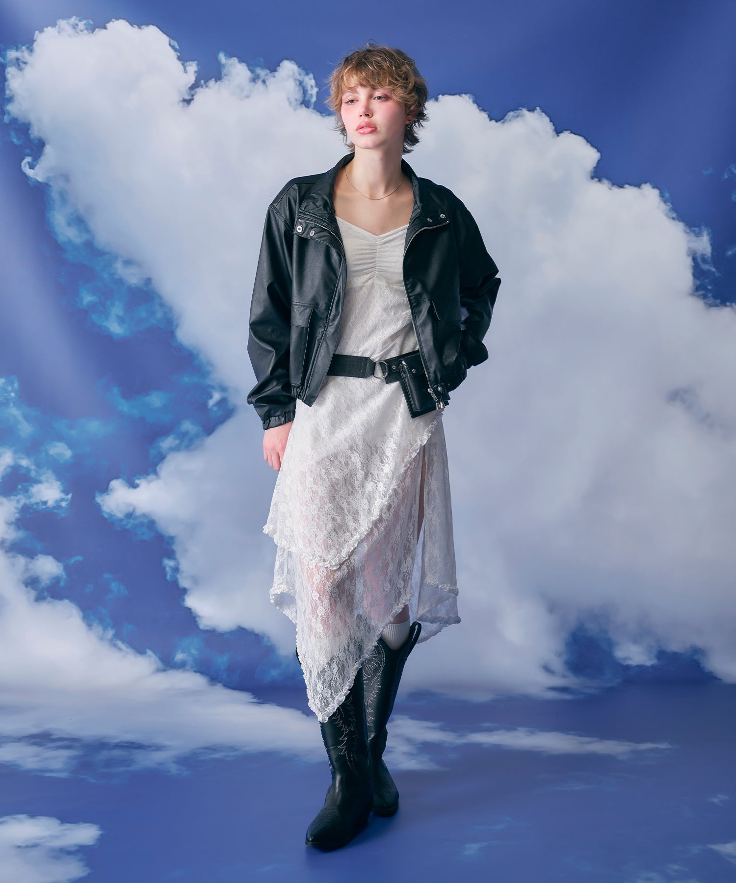 MODEL:170cm/COLOR:WHITE/SIZE:F