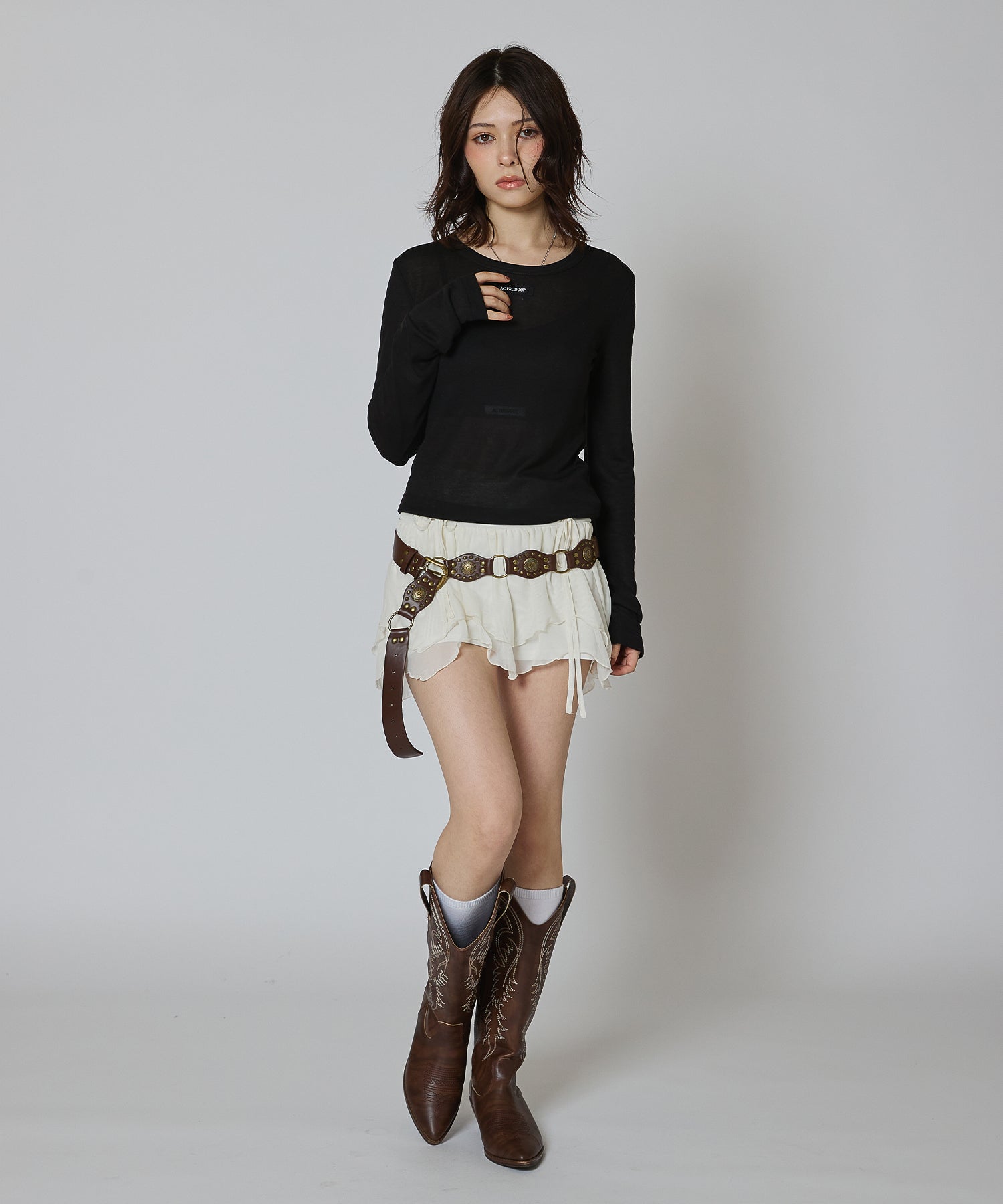 MODEL:173cm/COLOR:WHITE/SIZE:F