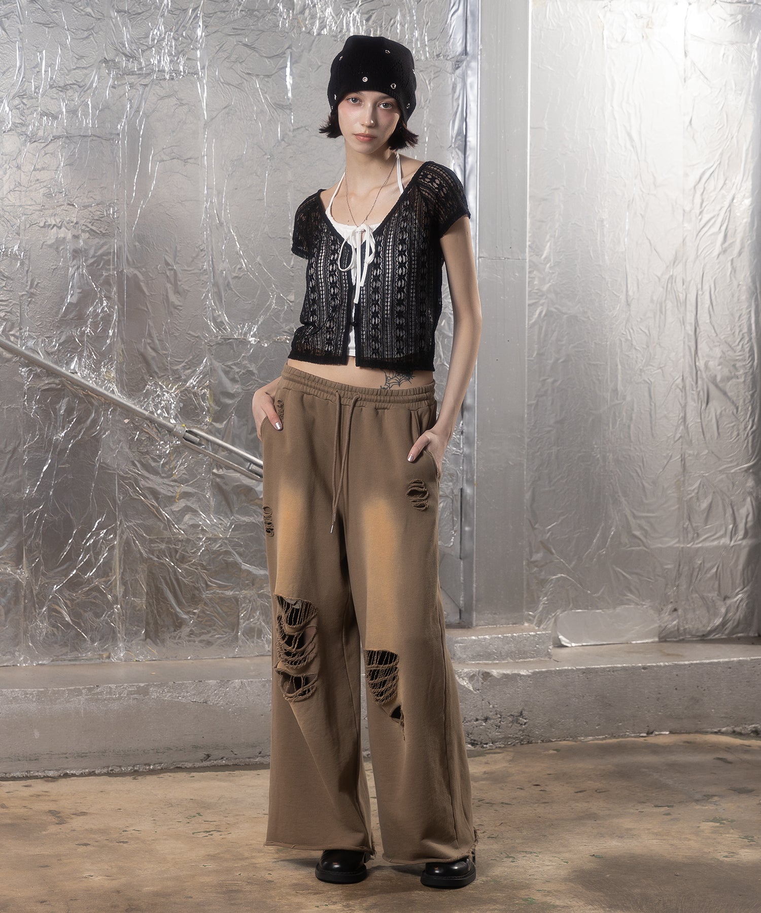 MODEL:172cm/COLOR:BLACK/SIZE:F