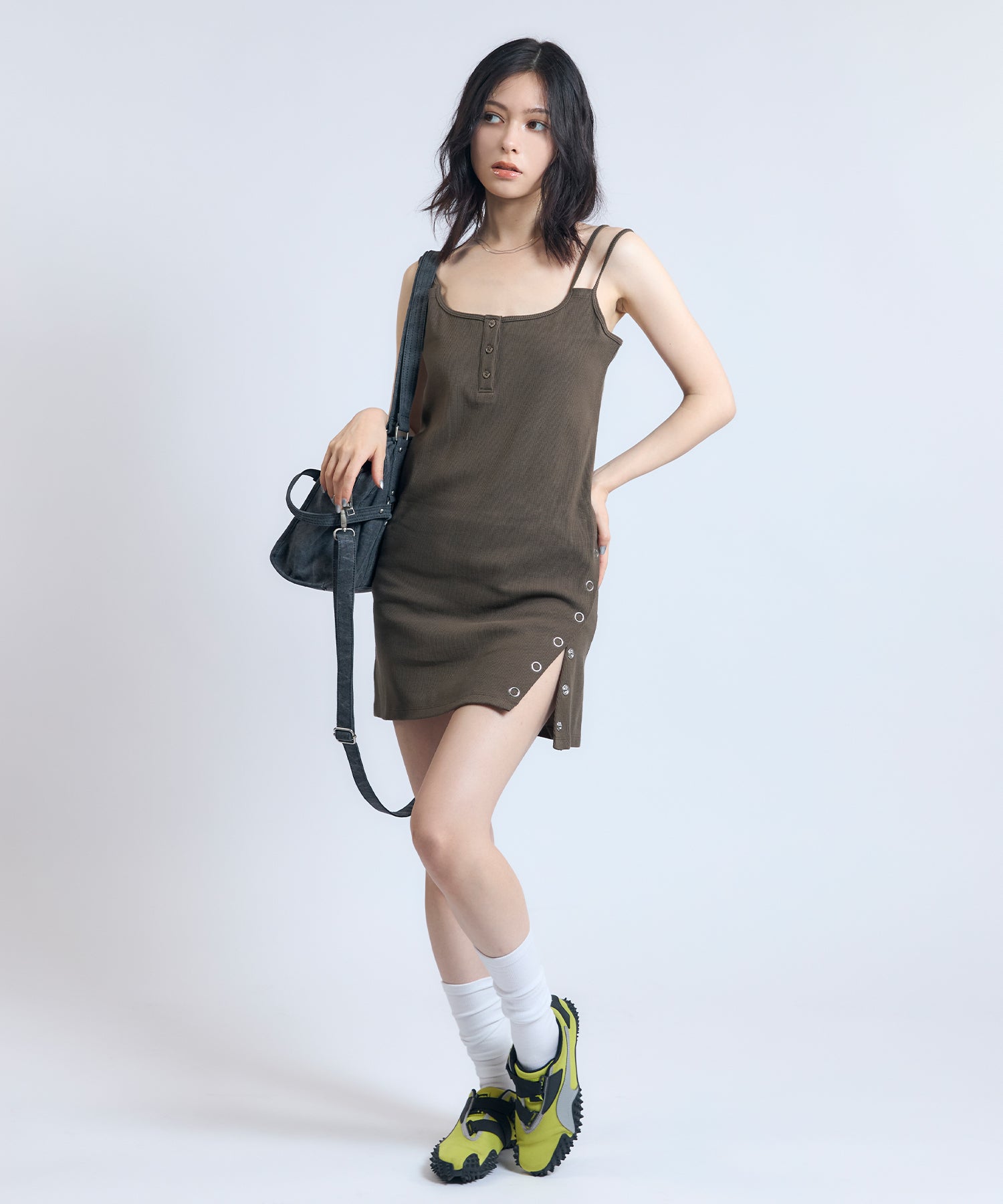 MODEL:163cm/COLOR:KHAKI/SIZE:F