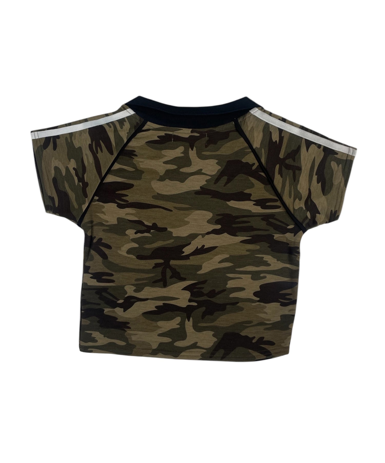 Compact uniform tee