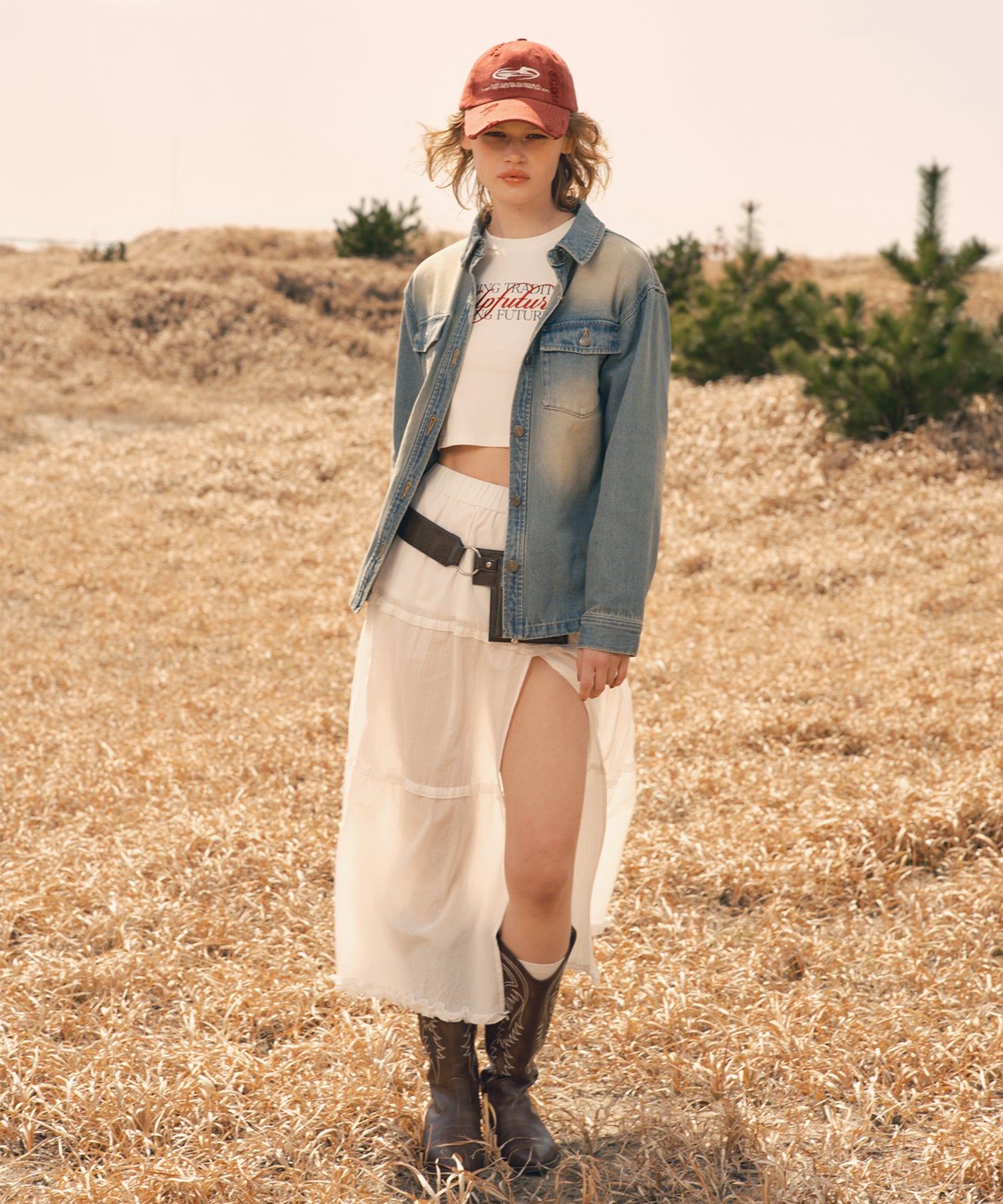 MODEL:173cm/COLOR:WHITE/SIZE:F