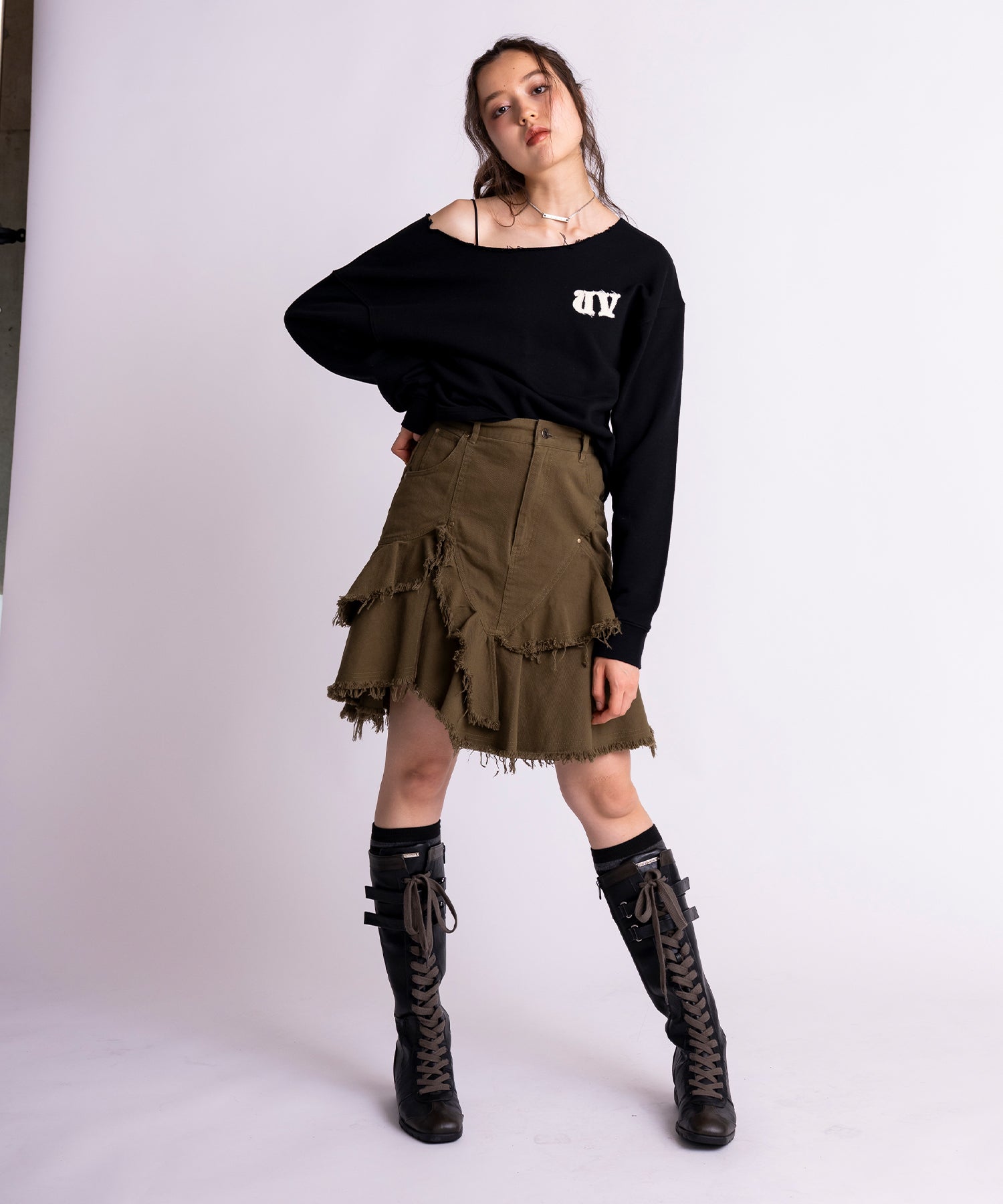 MODEL:172cm/COLOR:BLACK/SIZE:F