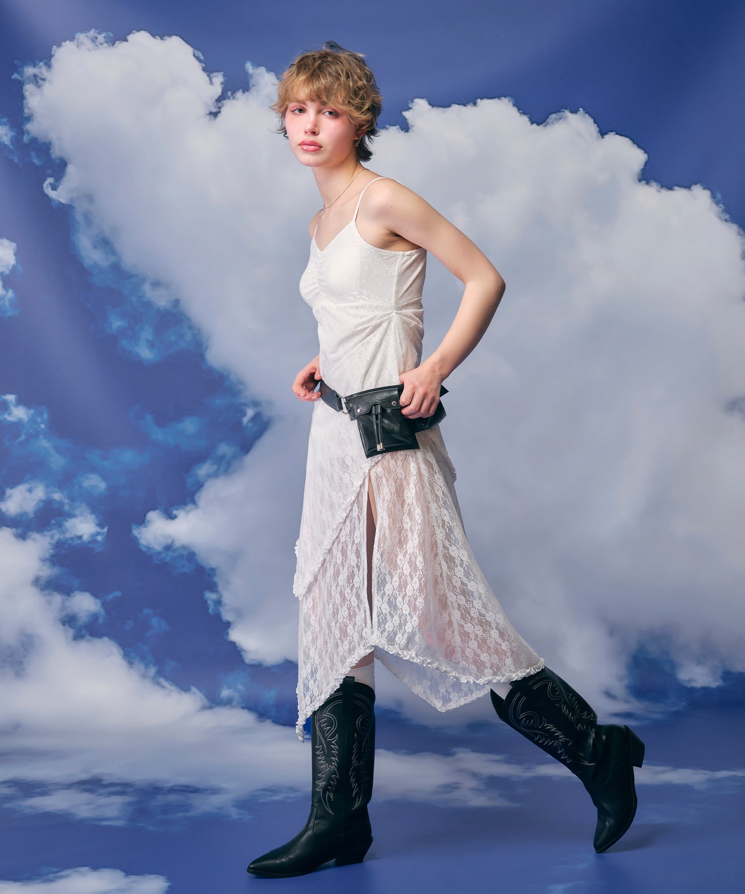 MODEL:170cm/COLOR:WHITE/SIZE:F