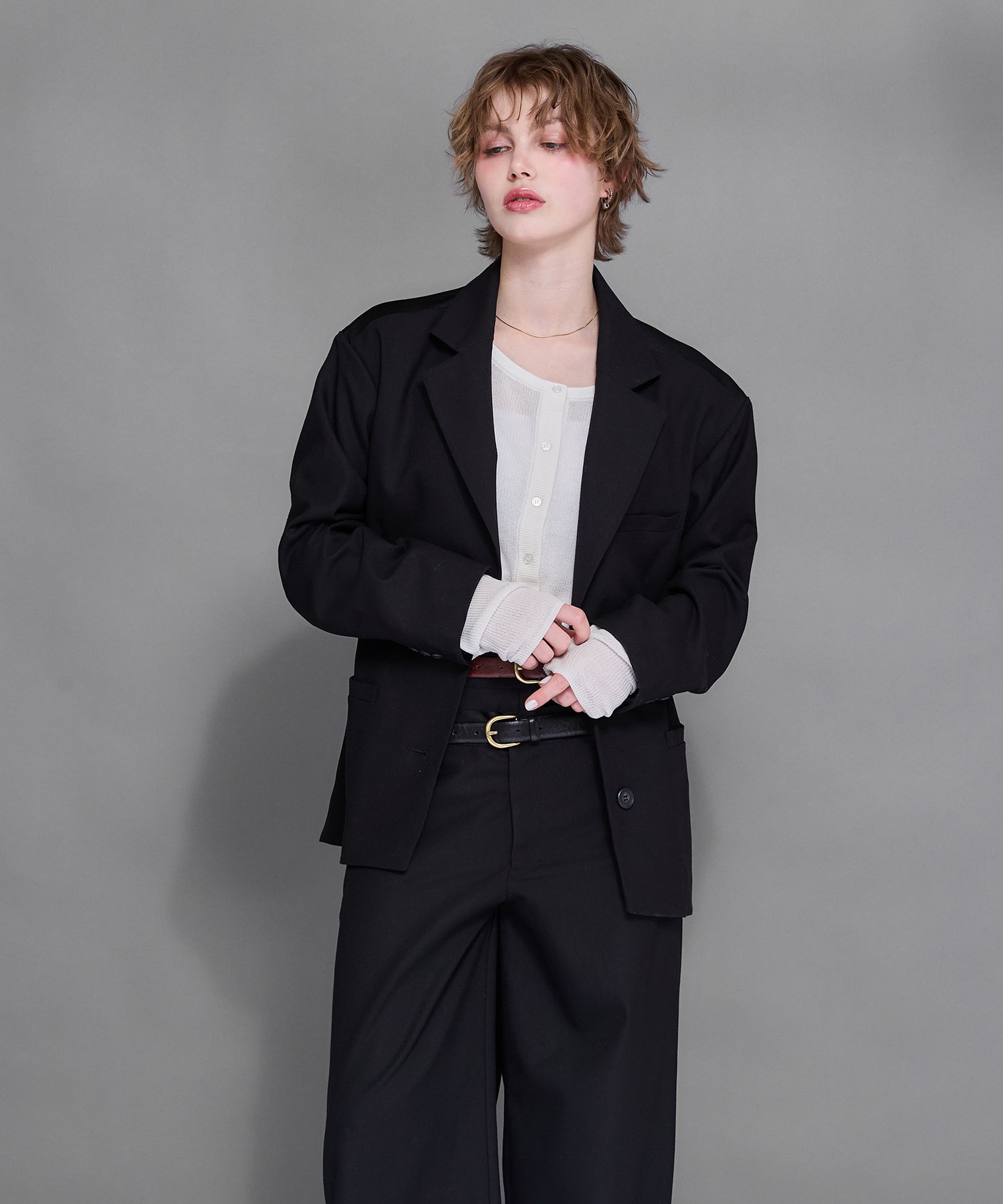 MODEL:170cm/COLOR:BLACK/SIZE:F