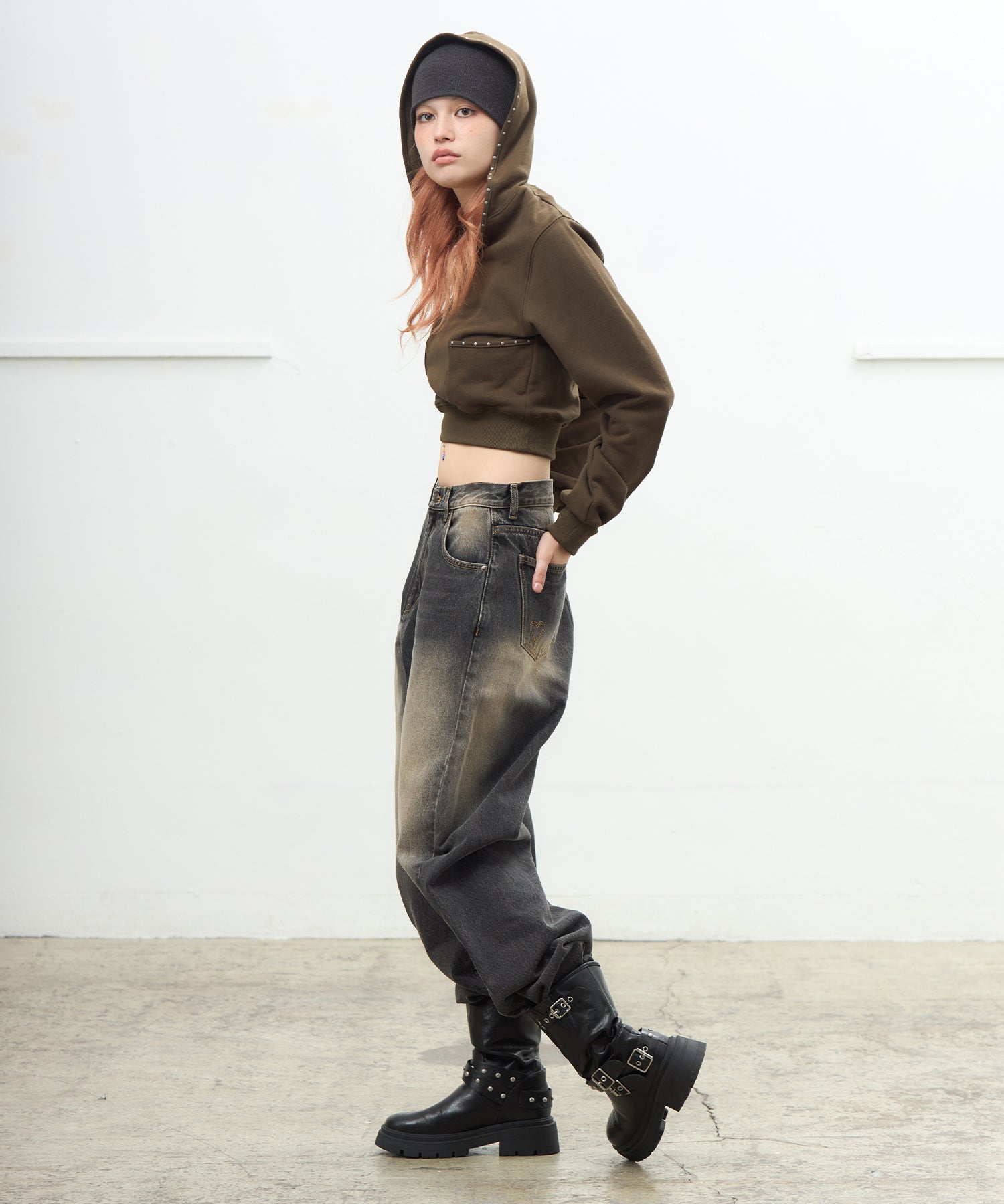 MODEL:170cm/COLOR:BLACK/SIZE:26