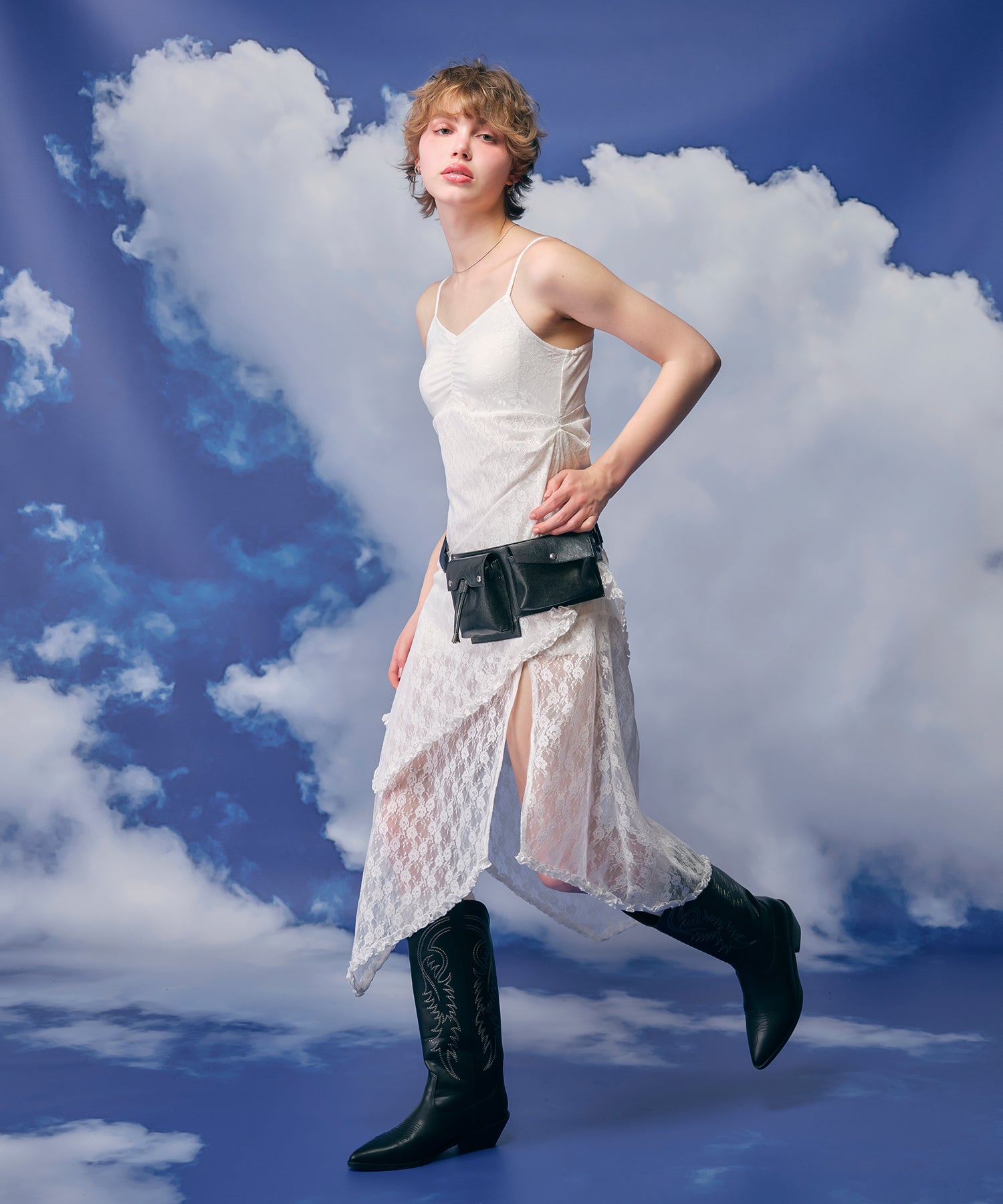 MODEL:170cm/COLOR:WHITE/SIZE:F