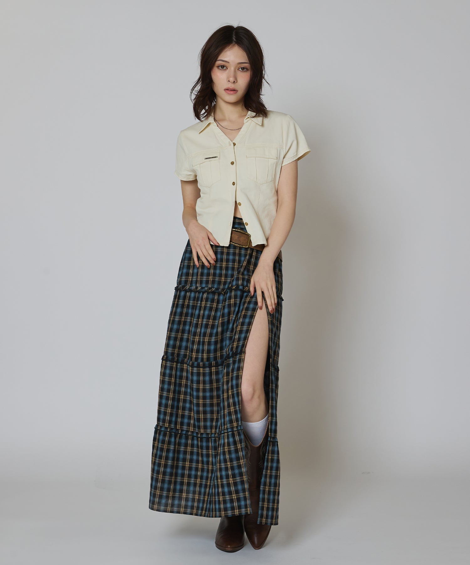 MODEL:163cm/COLOR:WHITE/SIZE:F