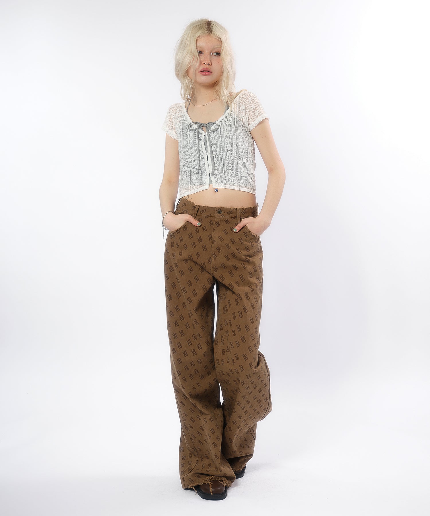 MODEL:170cm/COLOR:WHITE/SIZE:F