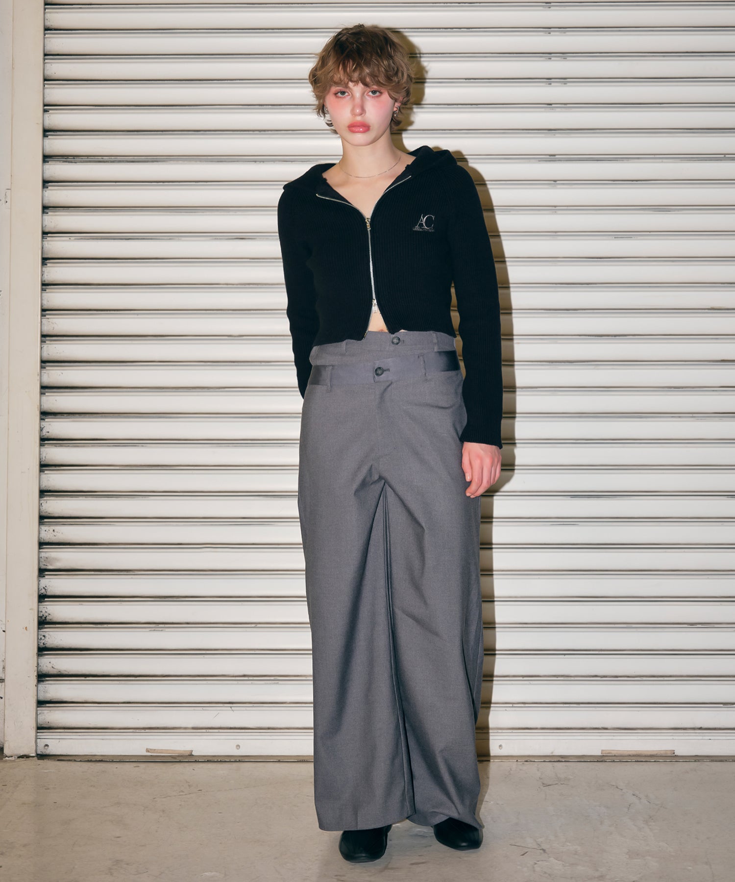 MODEL:170cm/COLOR:BLACK/SIZE:F