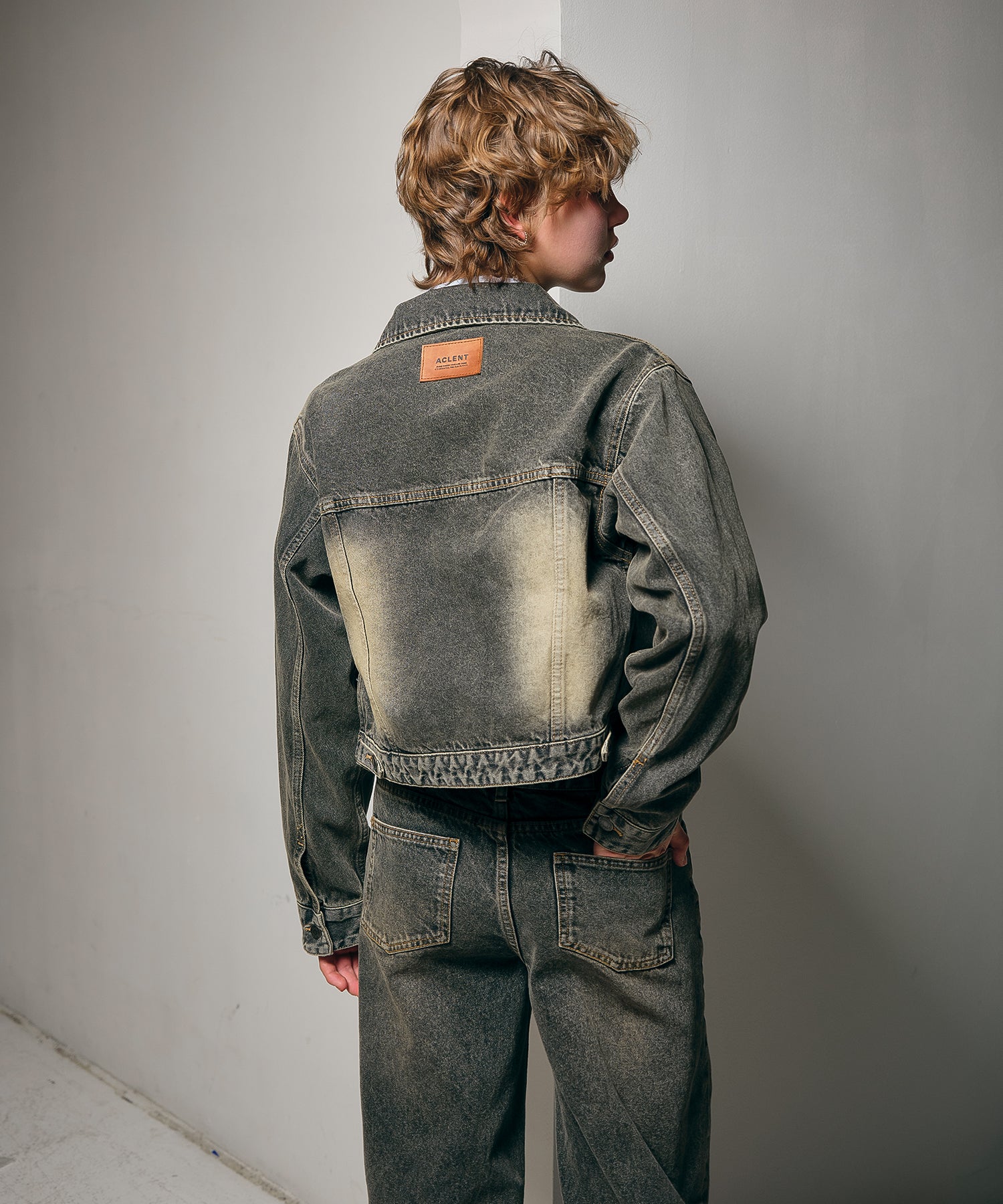 MODEL:170cm/COLOR:BLACK/SIZE:F