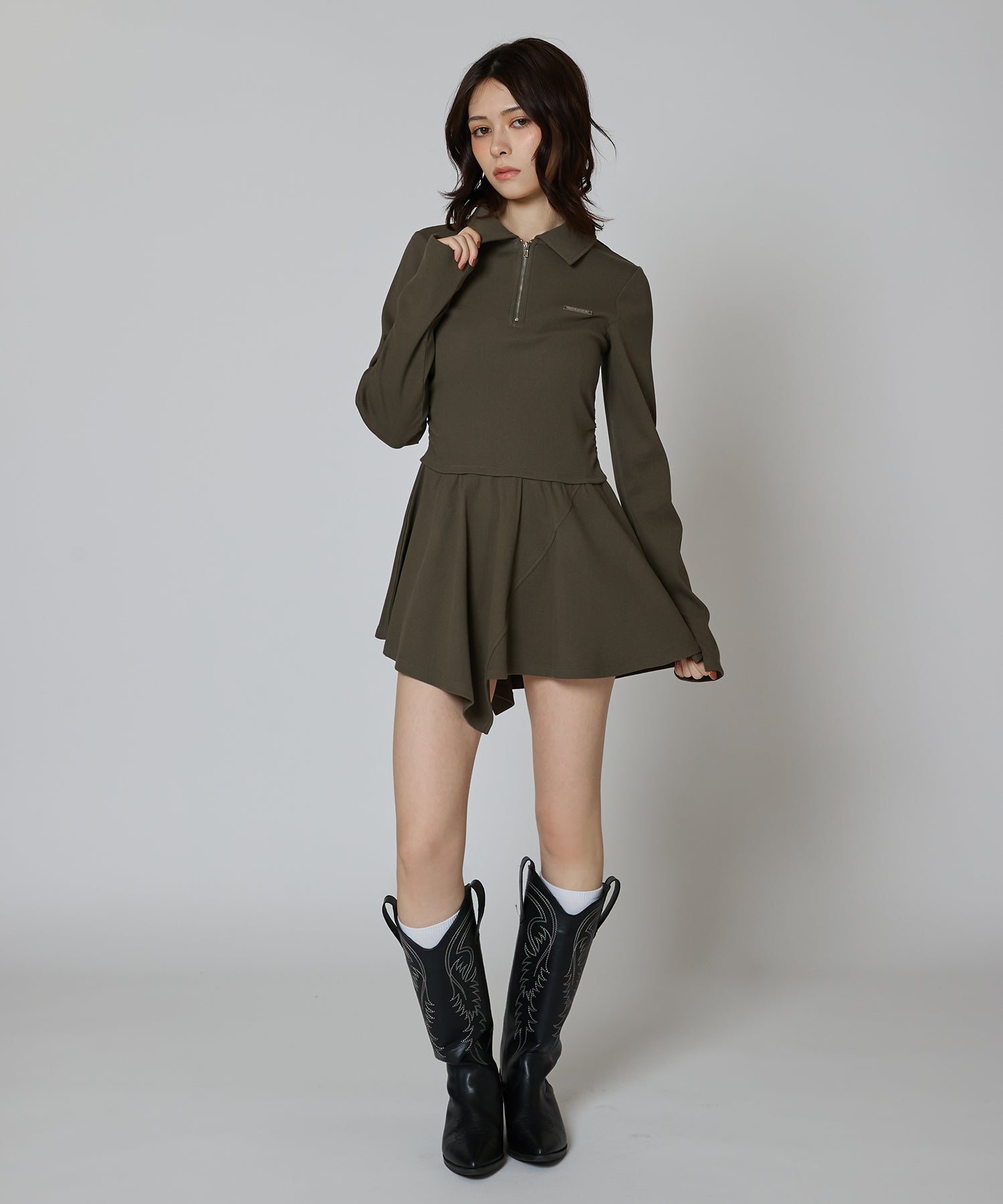 MODEL:163cm/COLOR:KHAKI/SIZE:F