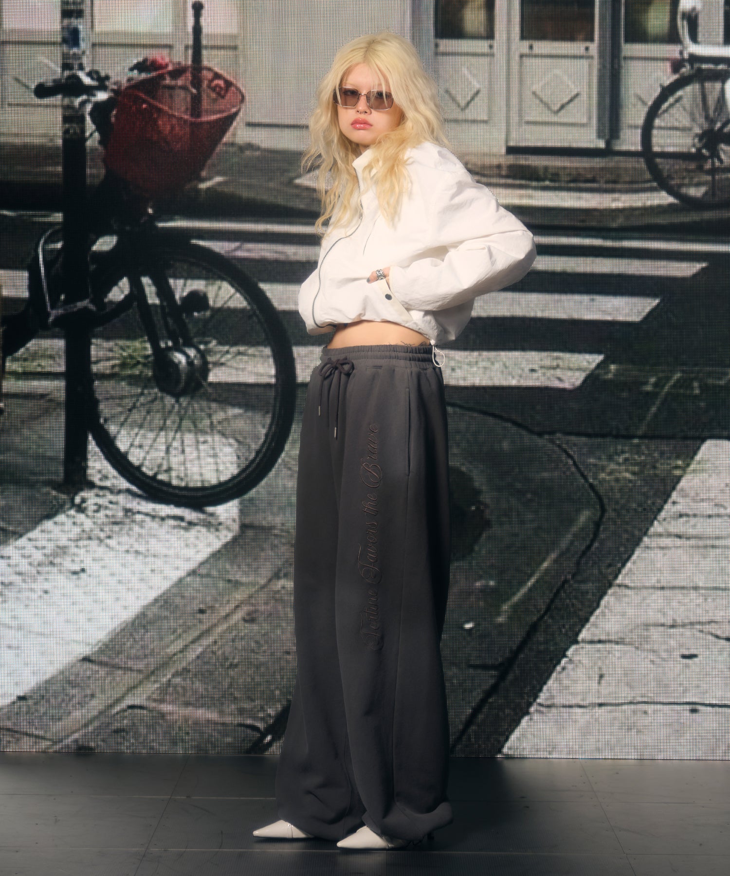 MODEL:170cm/COLOR:WHITE/SIZE:F