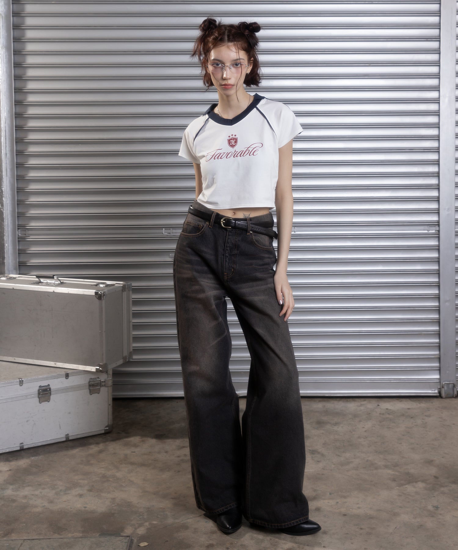 MODEL:172cm/COLOR:WHITE/SIZE:F