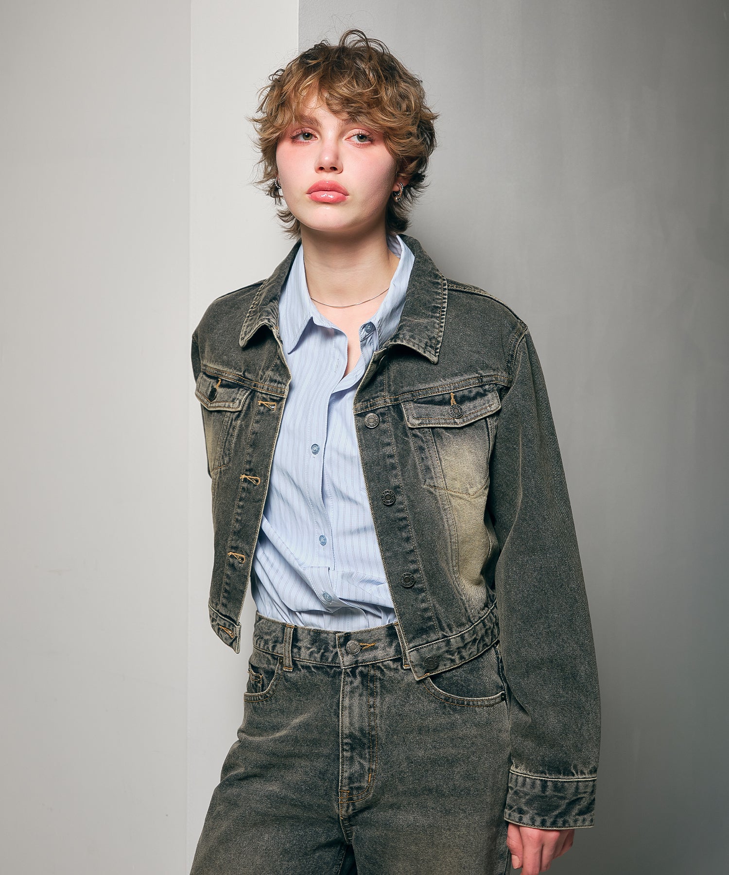 MODEL:170cm/COLOR:BLACK/SIZE:F