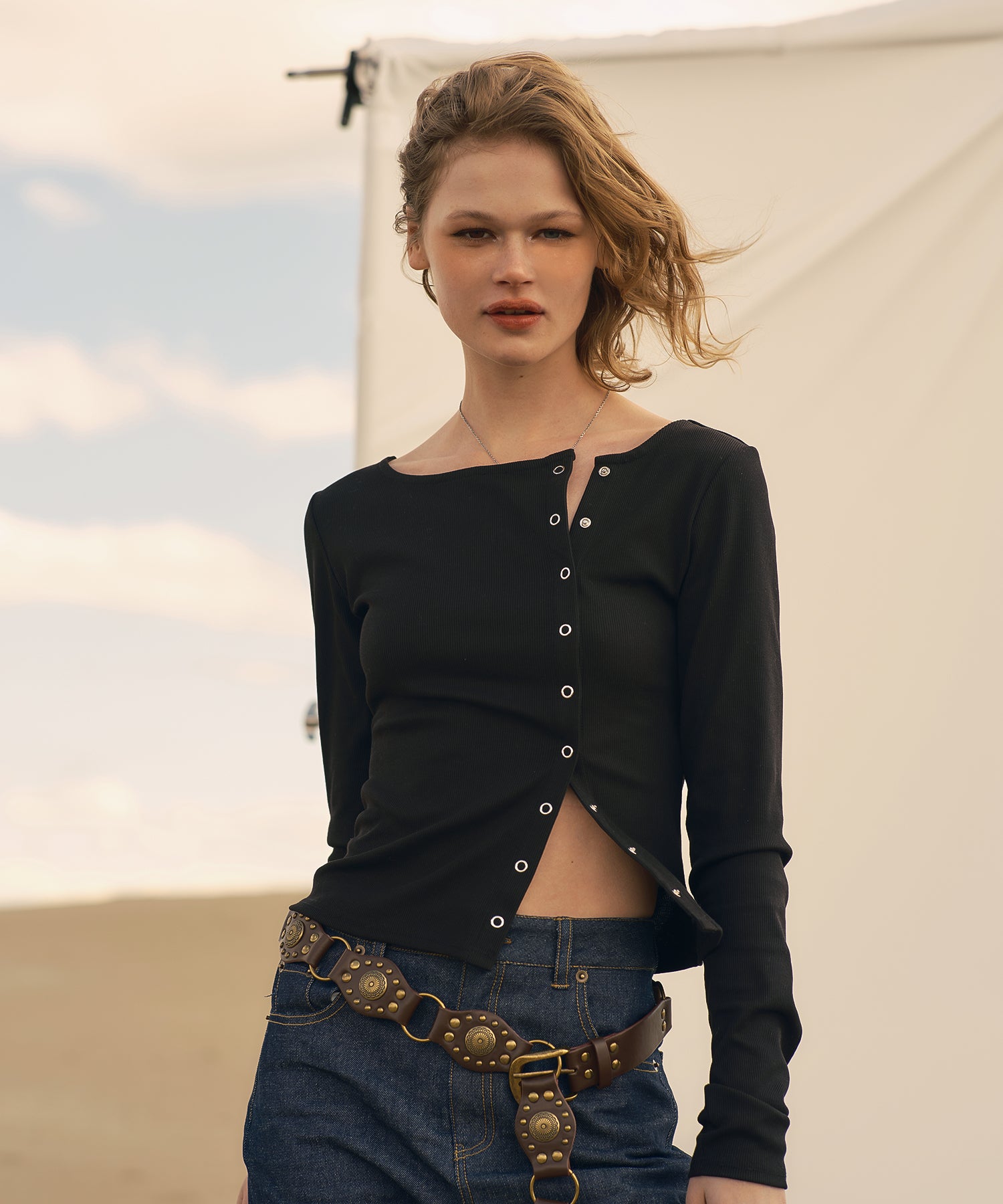 MODEL:173cm/COLOR:BLACK/SIZE:F