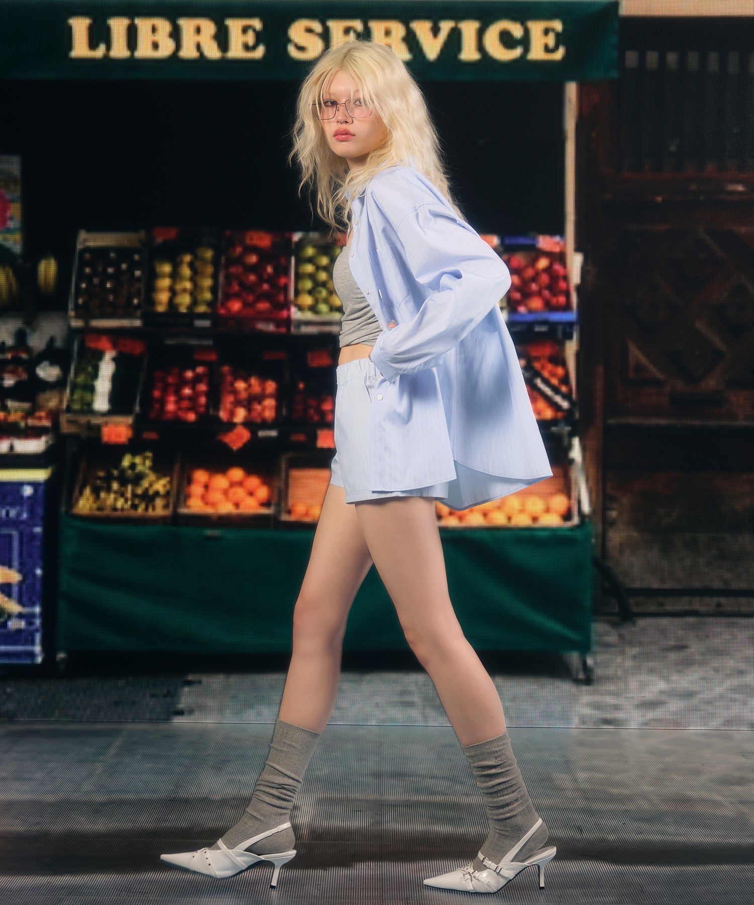 MODEL:170cm/COLOR:LIGHT BLUE/SIZE:F