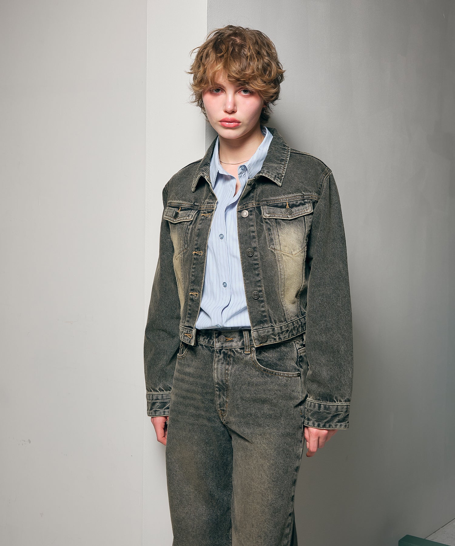 MODEL:170cm/COLOR:BLACK/SIZE:F