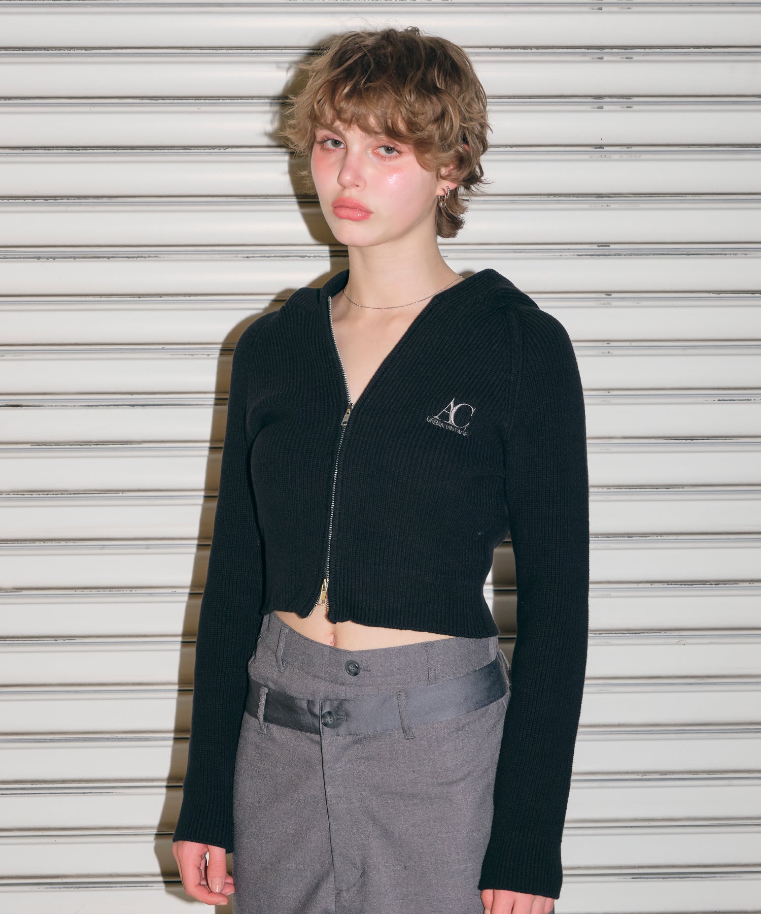 MODEL:170cm/COLOR:BLACK/SIZE:F