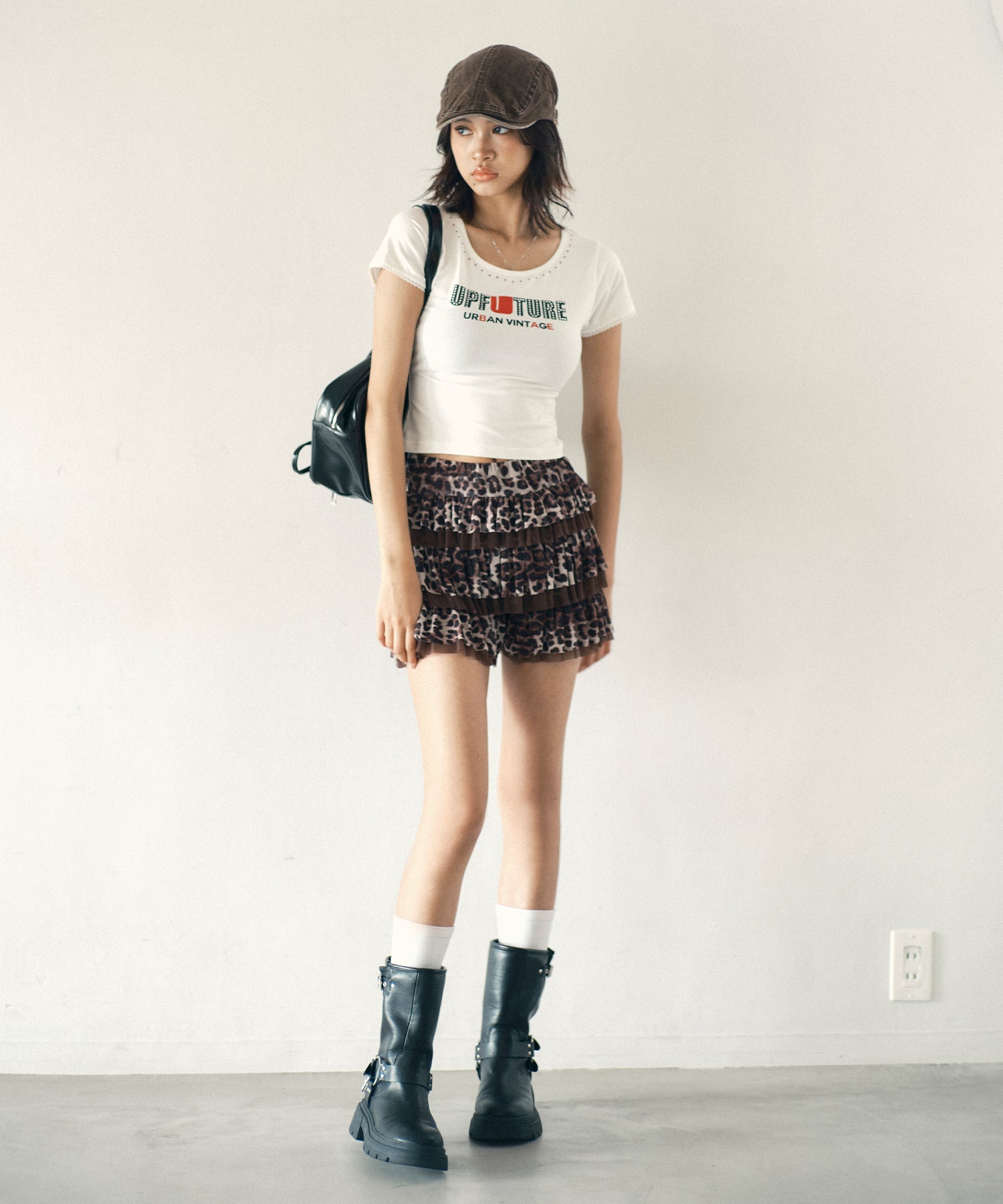 MODEL:170cm/COLOR:WHITE/SIZE:F