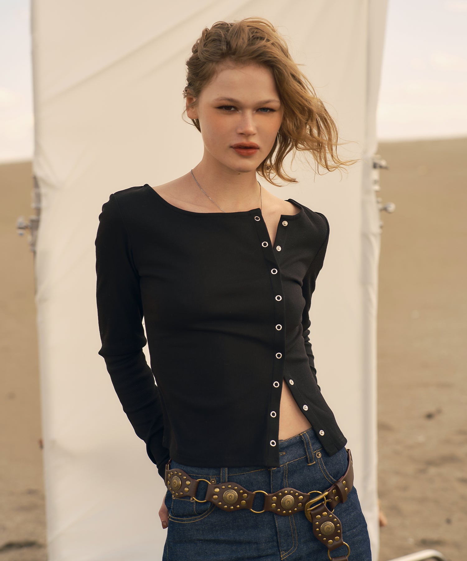 MODEL:173cm/COLOR:BLACK/SIZE:F