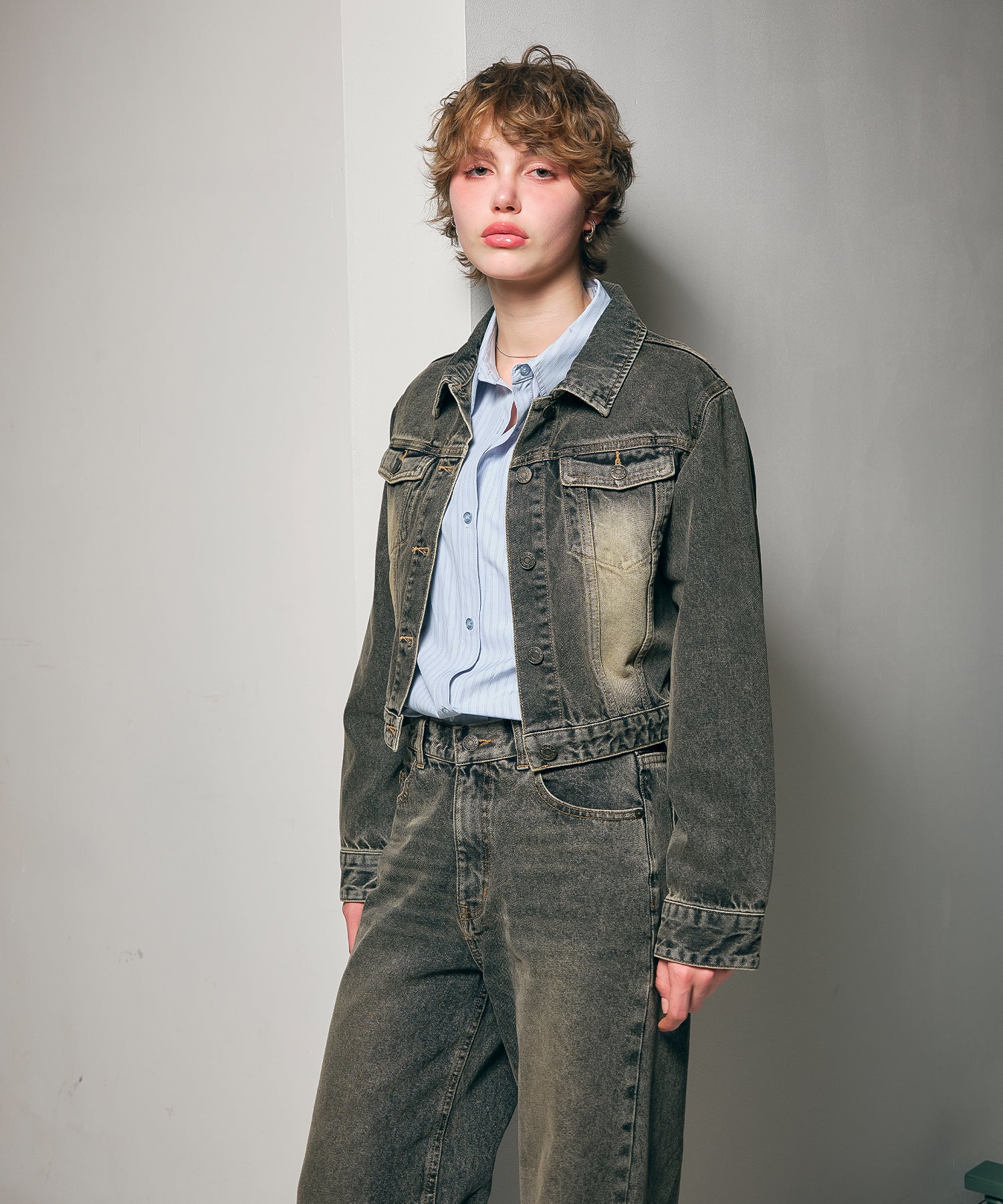 MODEL:170cm/COLOR:BLACK/SIZE:F