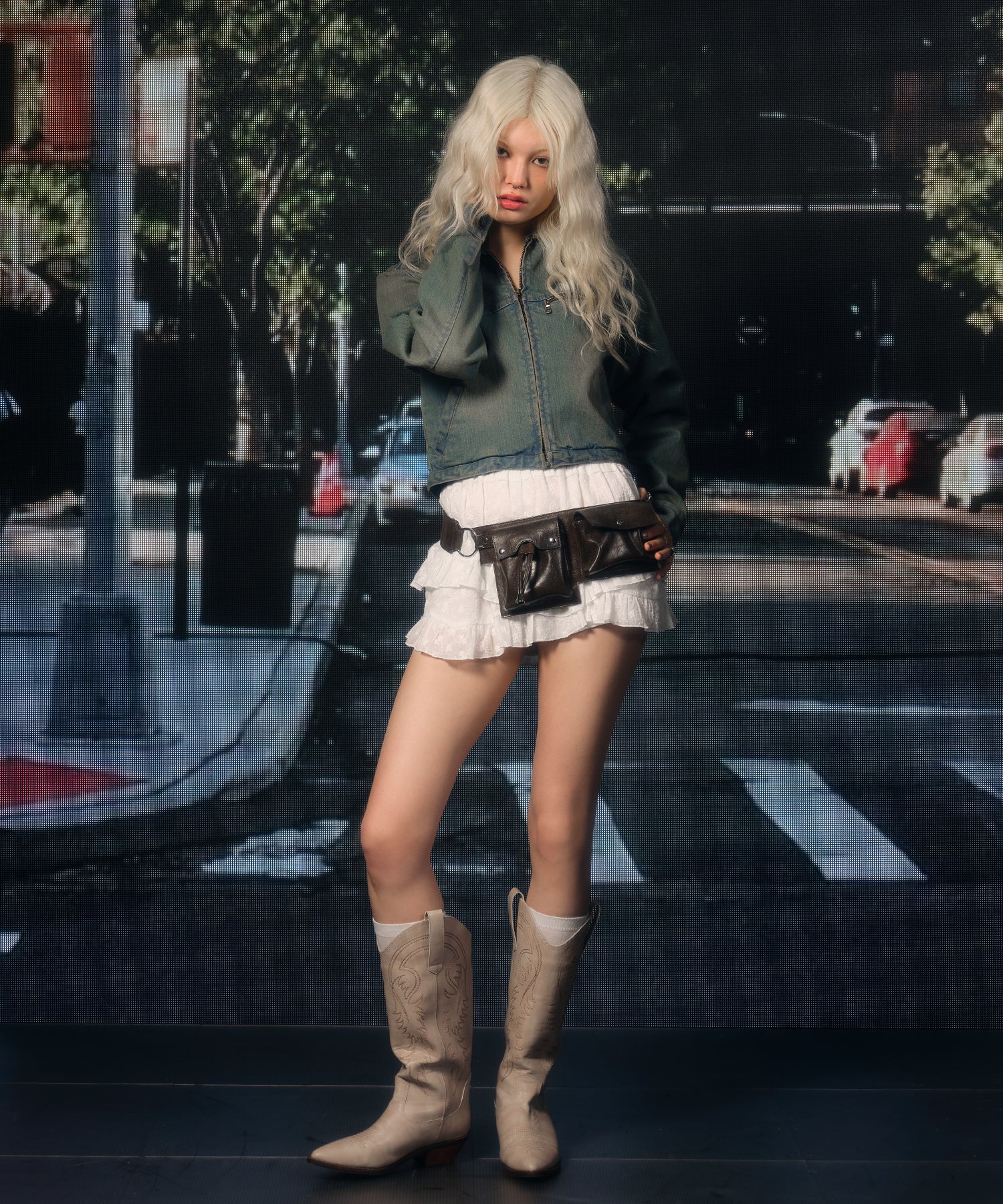 MODEL:170cm/COLOR:WHITE/SIZE:F