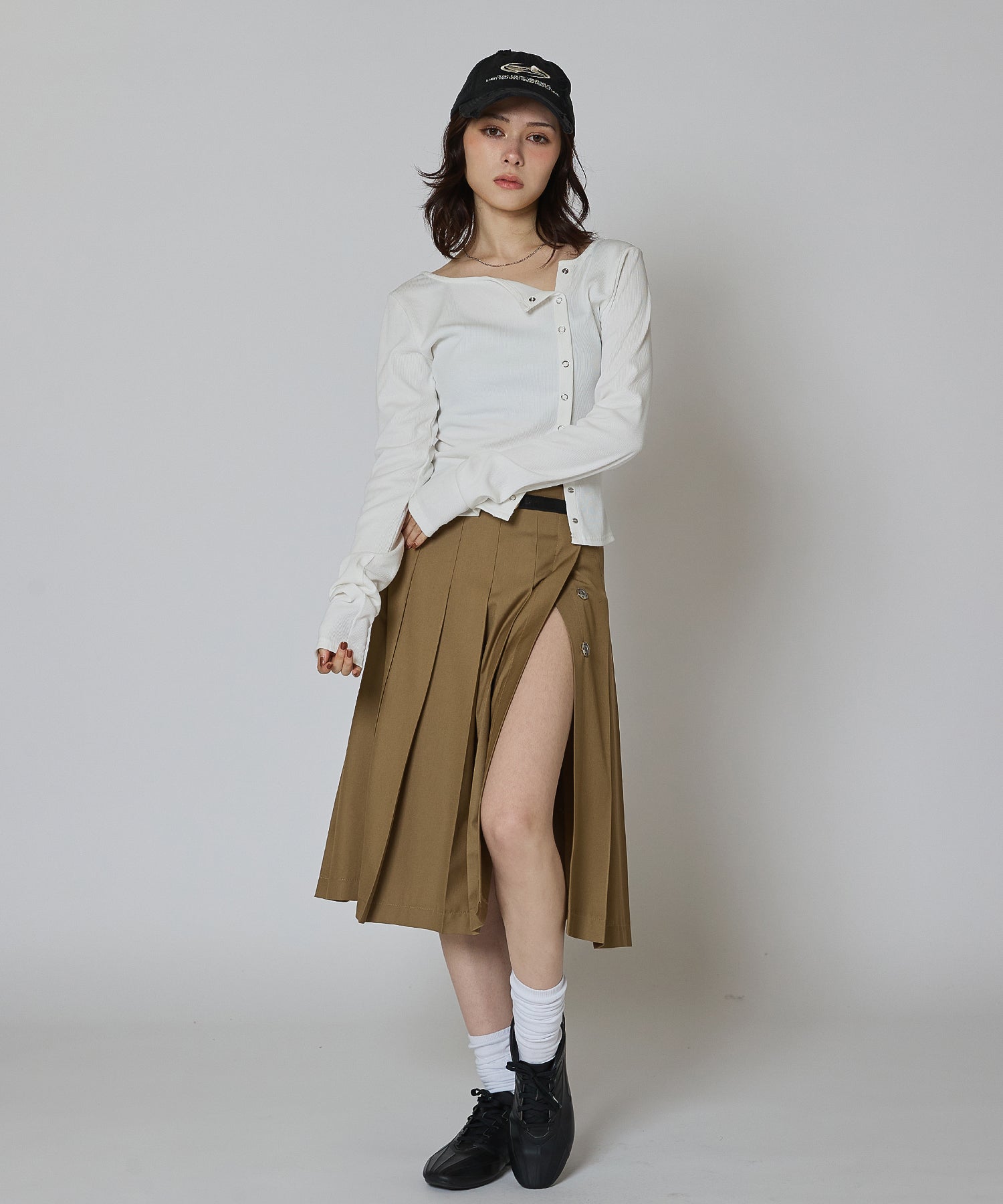 MODEL:163cm/COLOR:BEIGE/SIZE:F