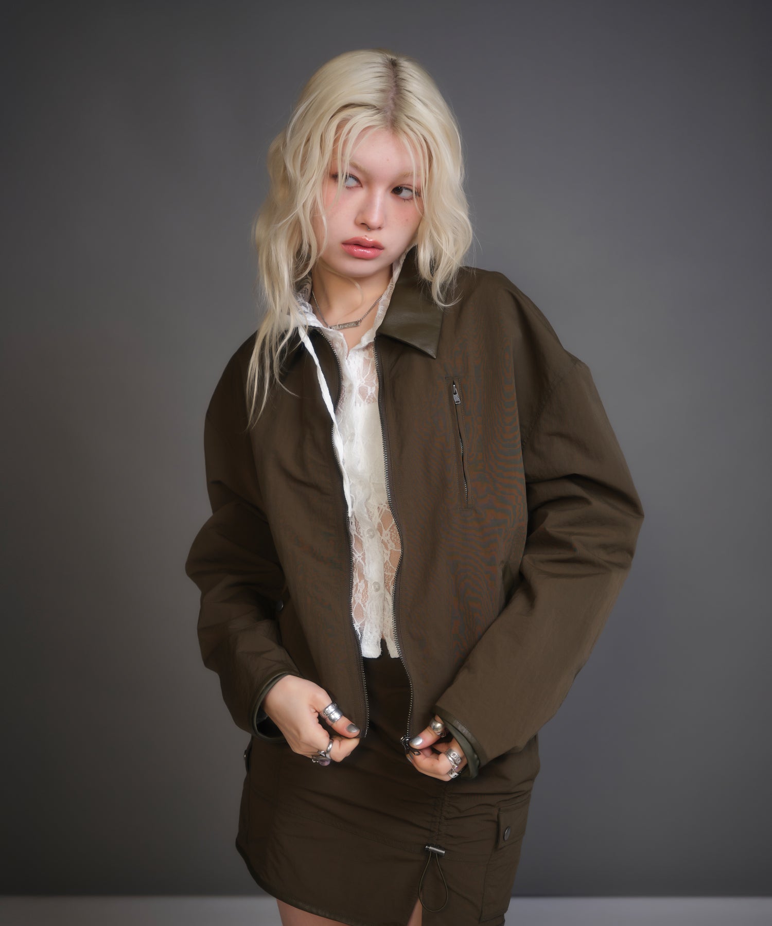 MODEL:170cm/COLOR:KHAKI/SIZE:F
