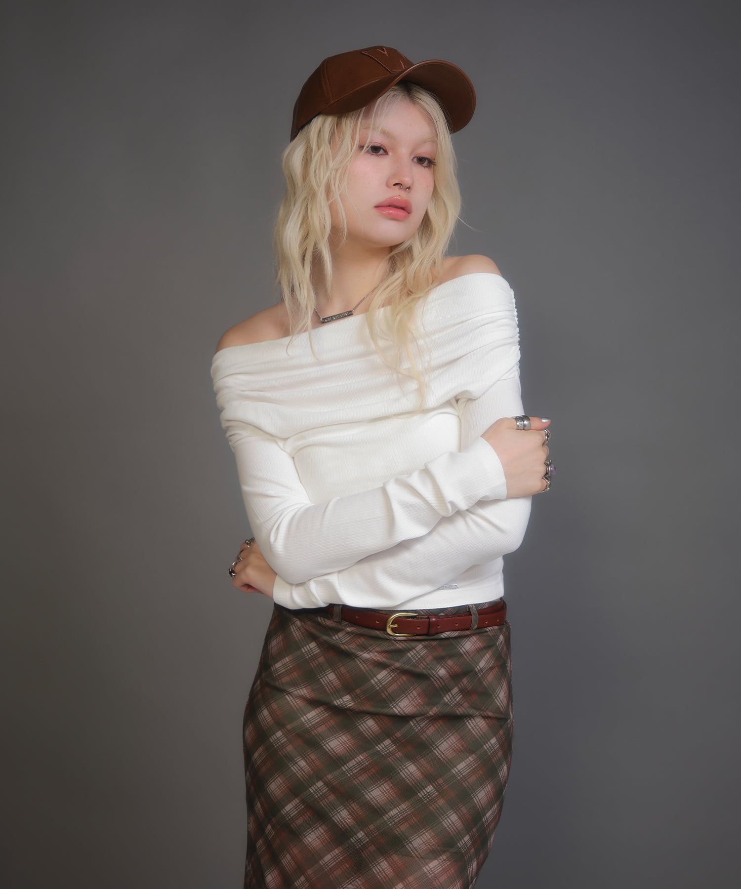 MODEL:170cm/COLOR:WHITE/SIZE:F