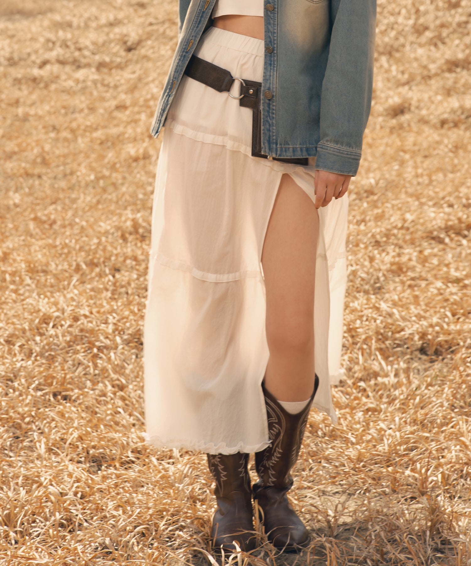 MODEL:173cm/COLOR:WHITE/SIZE:F