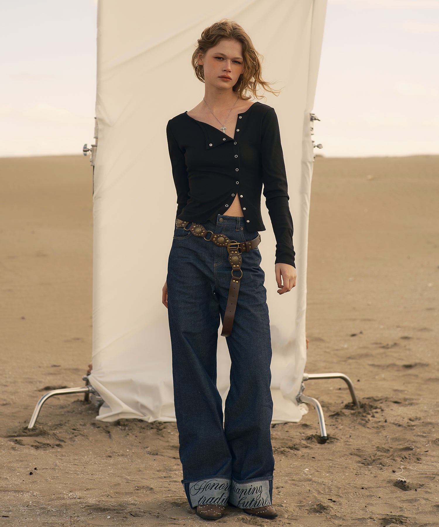 MODEL:173cm/COLOR:BLACK/SIZE:F