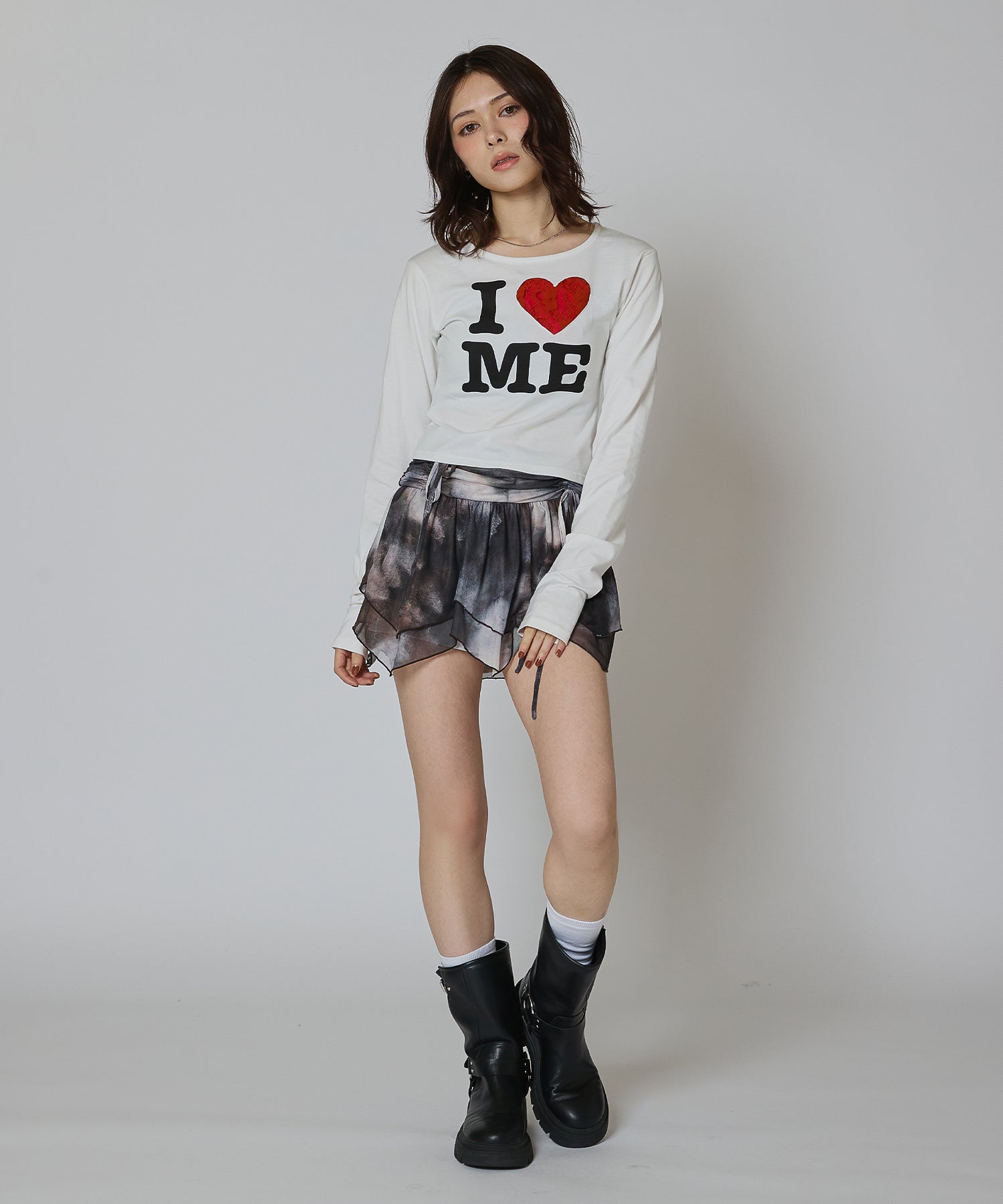 MODEL:163cm/COLOR:WHITE/SIZE:F