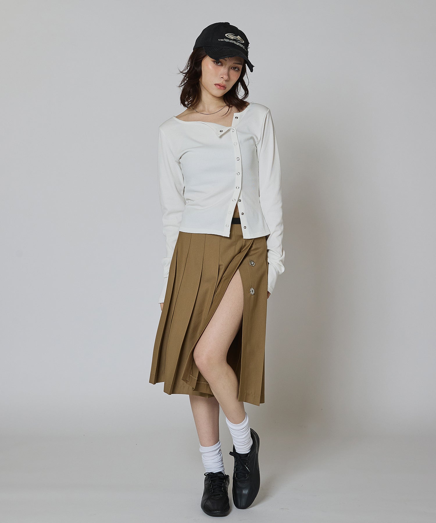 MODEL:163cm/COLOR:BEIGE/SIZE:F