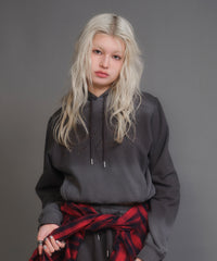 GRY / F