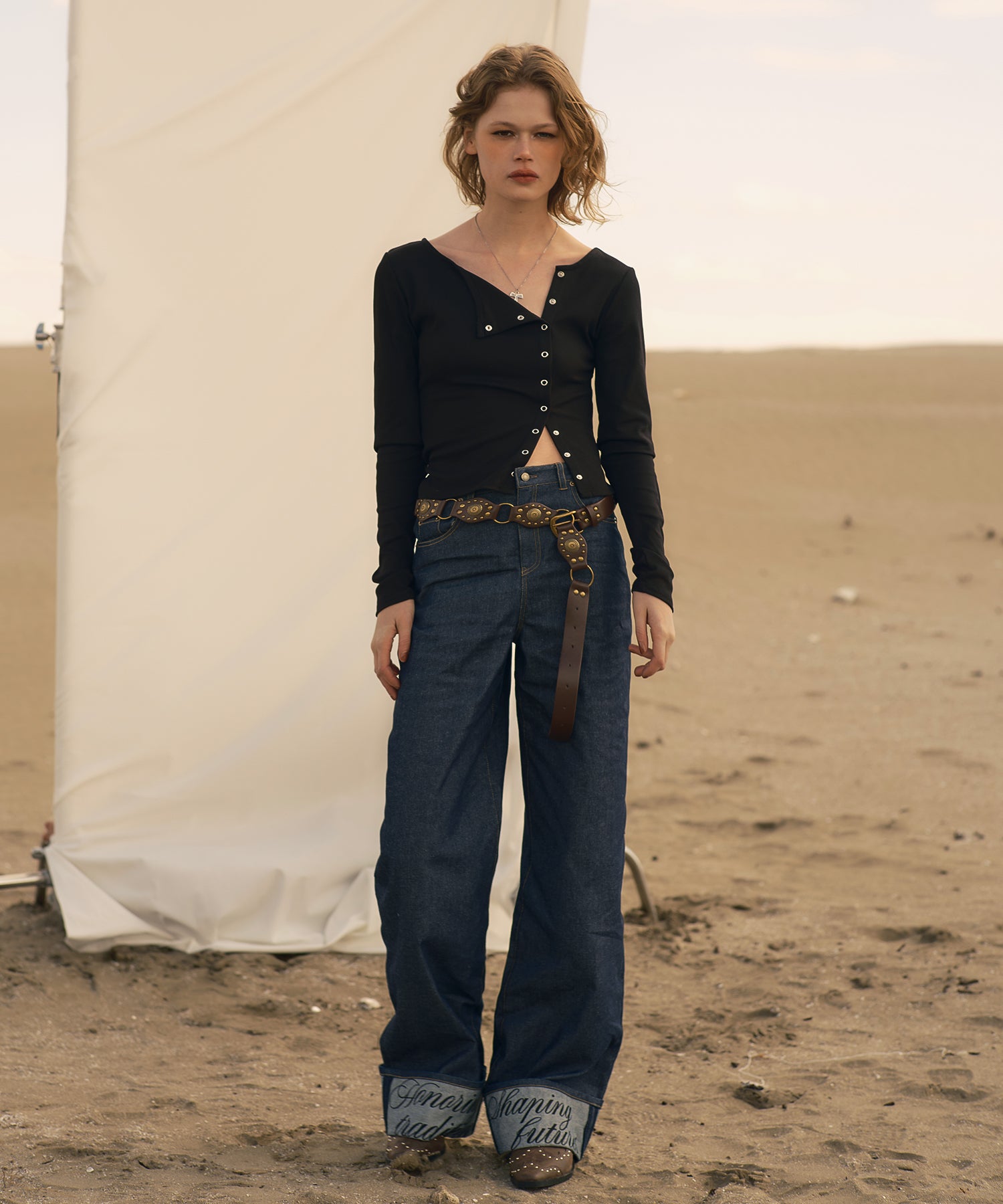 MODEL:173cm/COLOR:BLACK/SIZE:F