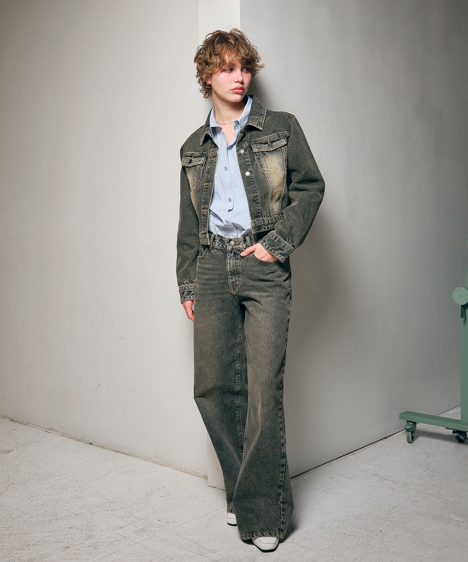 MODEL:170cm/COLOR:BLACK/SIZE:F