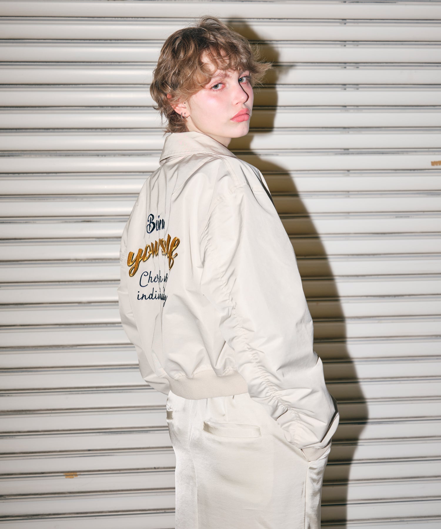 MODEL:170cm/COLOR:WHITE/SIZE:F