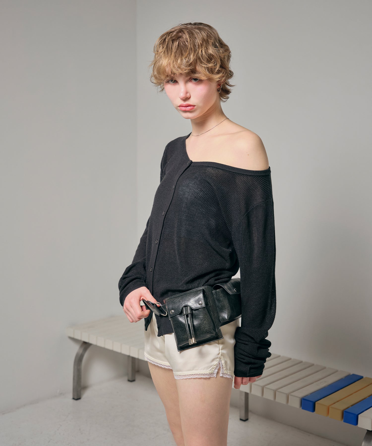 MODEL:170cm/COLOR:BLACK/SIZE:F