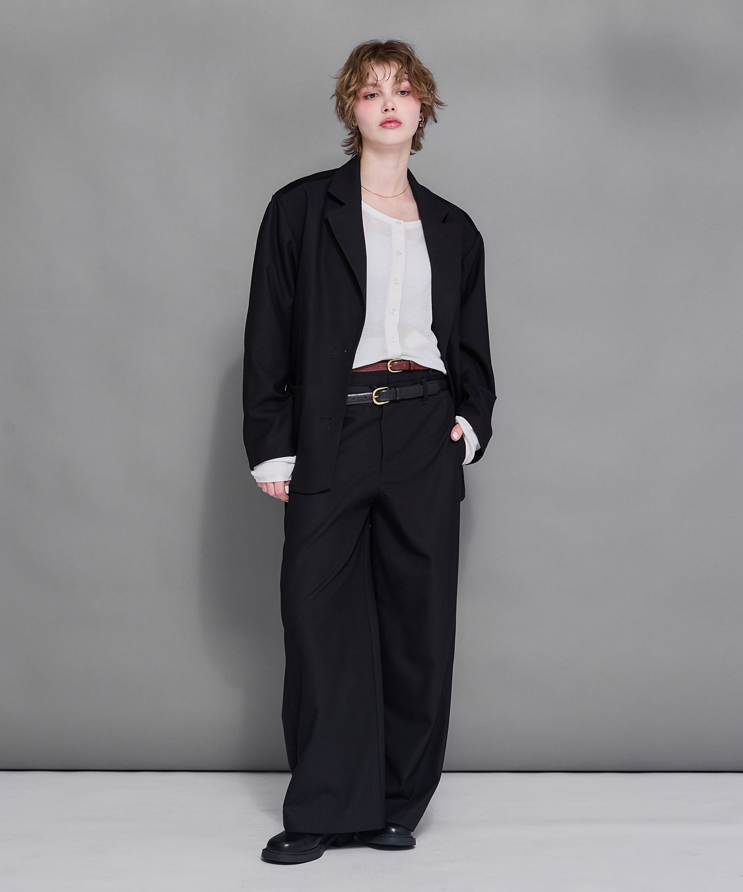 MODEL:170cm/COLOR:BLACK/SIZE:F