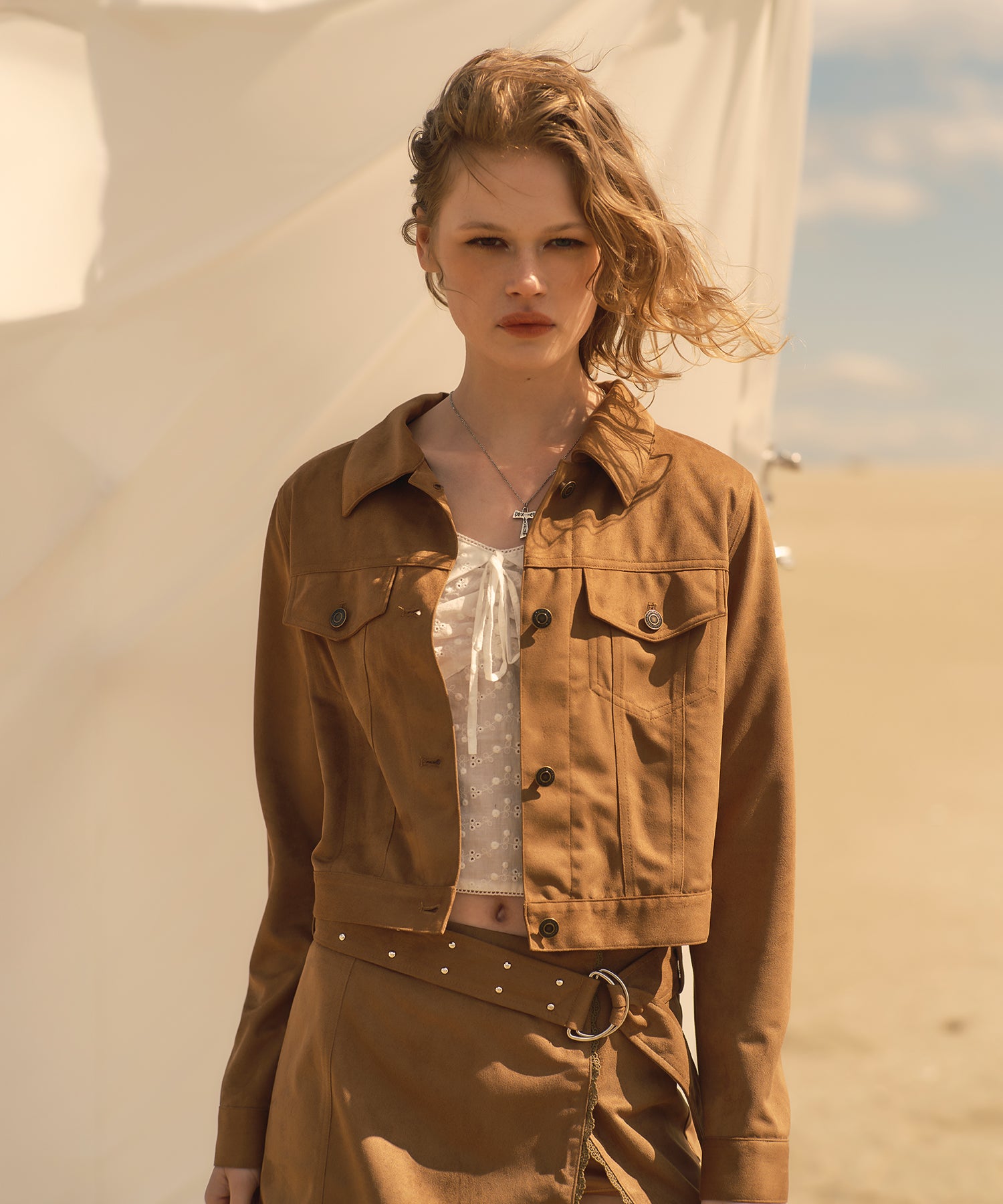 MODEL:173cm/COLOR:BEIGE/SIZE:F