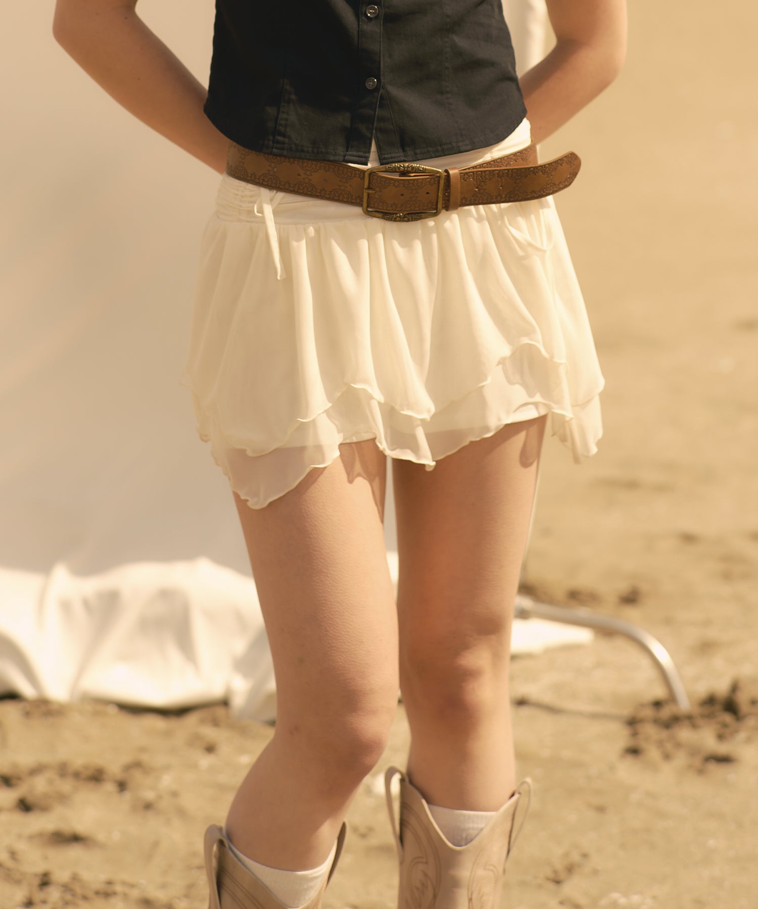 MODEL:173cm/COLOR:WHITE/SIZE:F