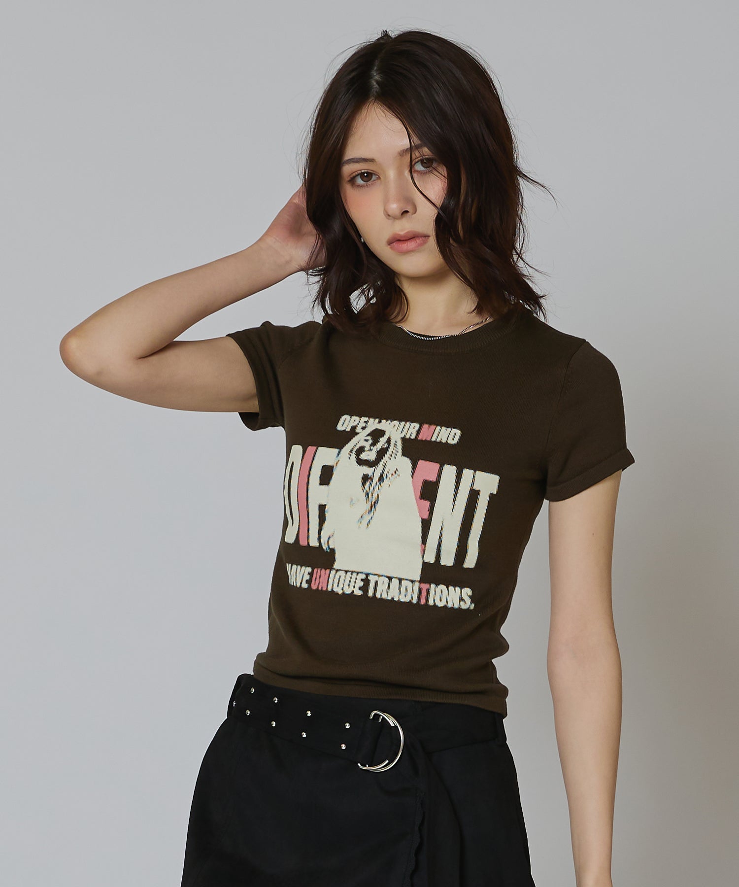 MODEL:163cm/COLOR:KHAKI/SIZE:F