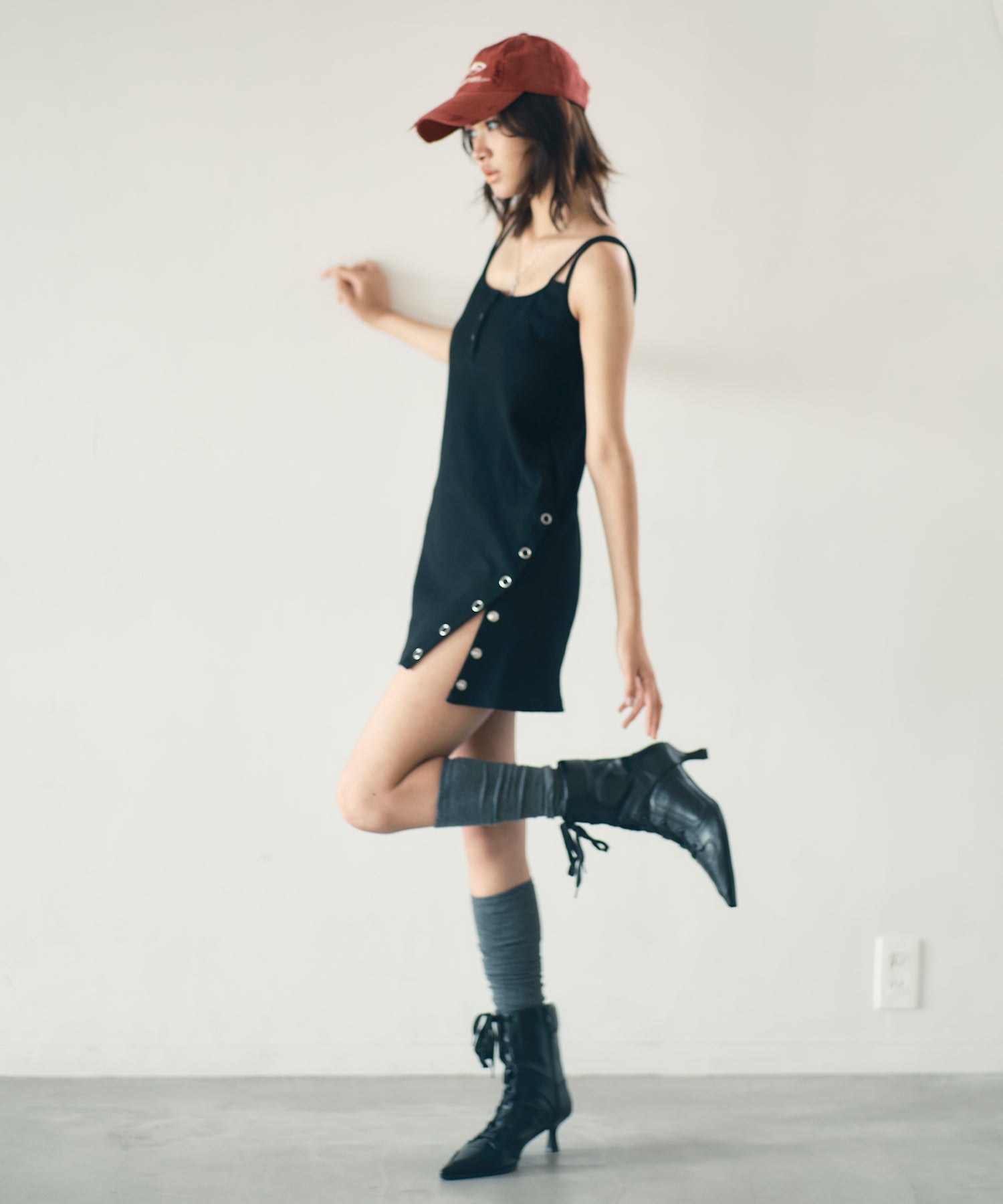 MODEL:170cm/COLOR:BLACK/SIZE:F