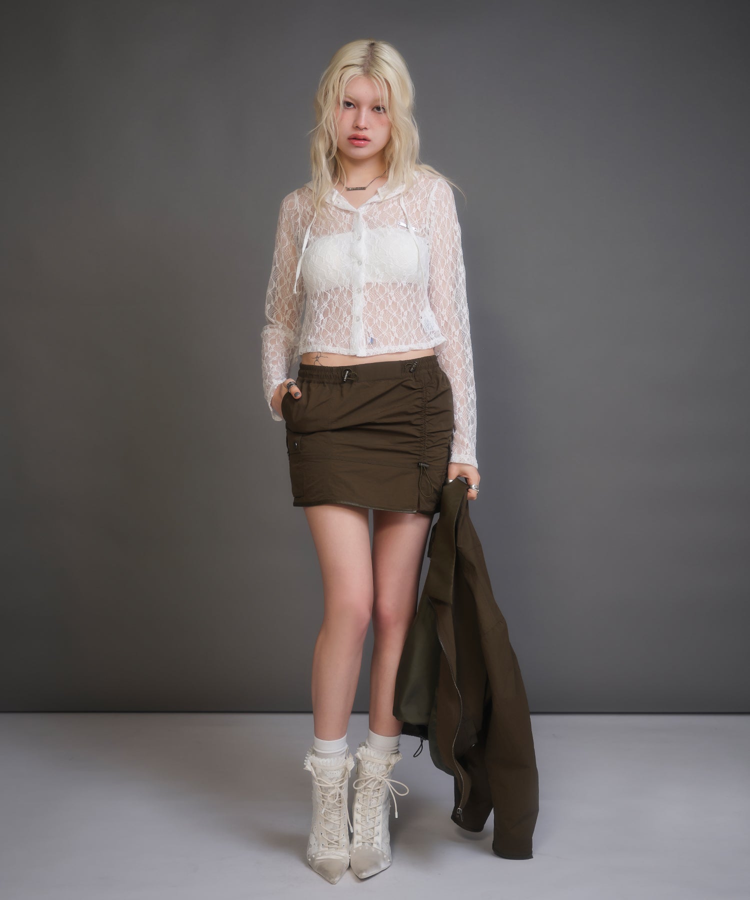 MODEL:170cm/COLOR:WHITE/SIZE:F