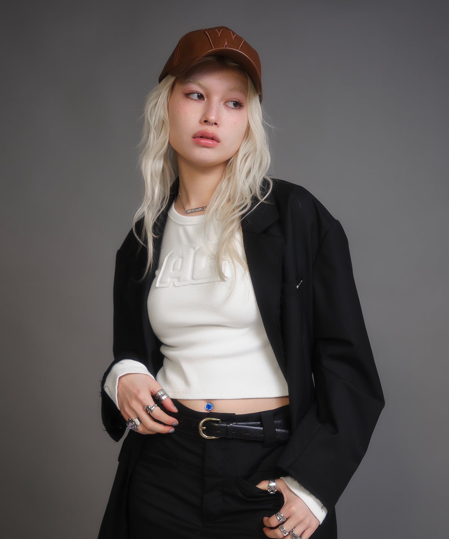 MODEL:170cm/COLOR:WHITE/SIZE:F