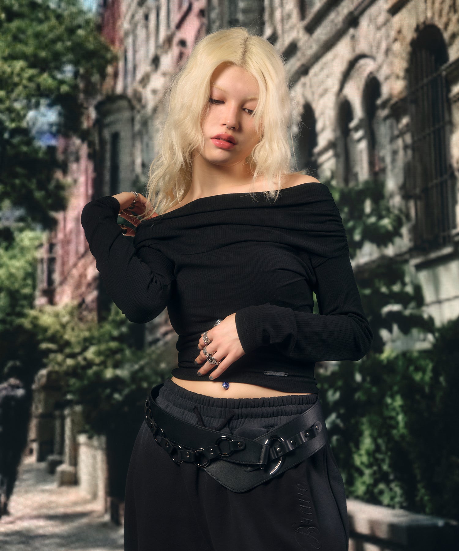 MODEL:170cm/COLOR:BLACK/SIZE:F